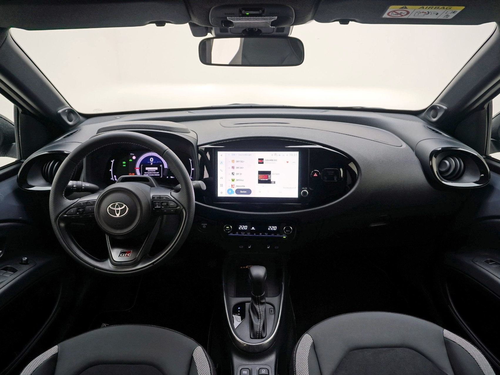 TOYOTA Aygo X 1.5 VVT-i HSD GR Sport