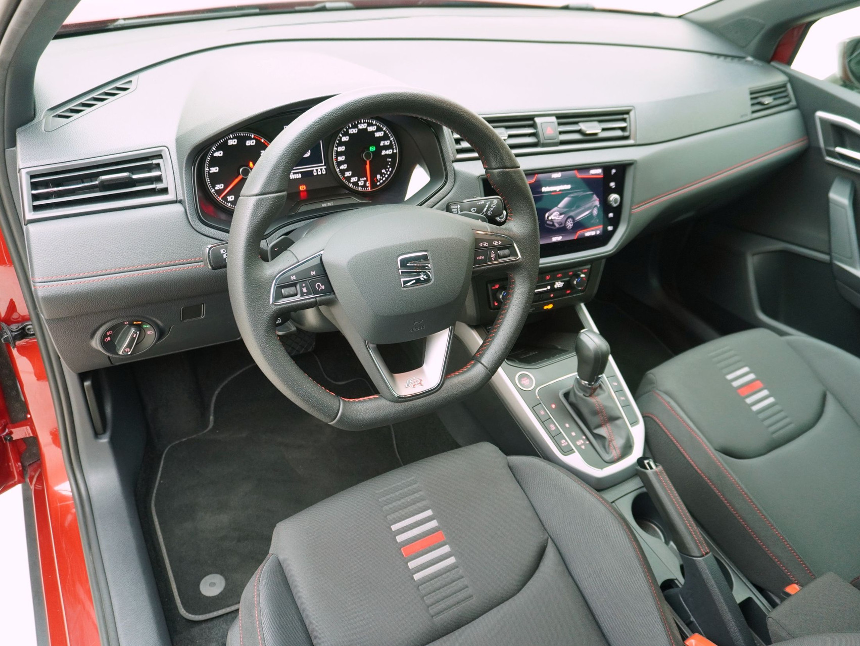 SEAT Arona 1.0 TSI DSG FR