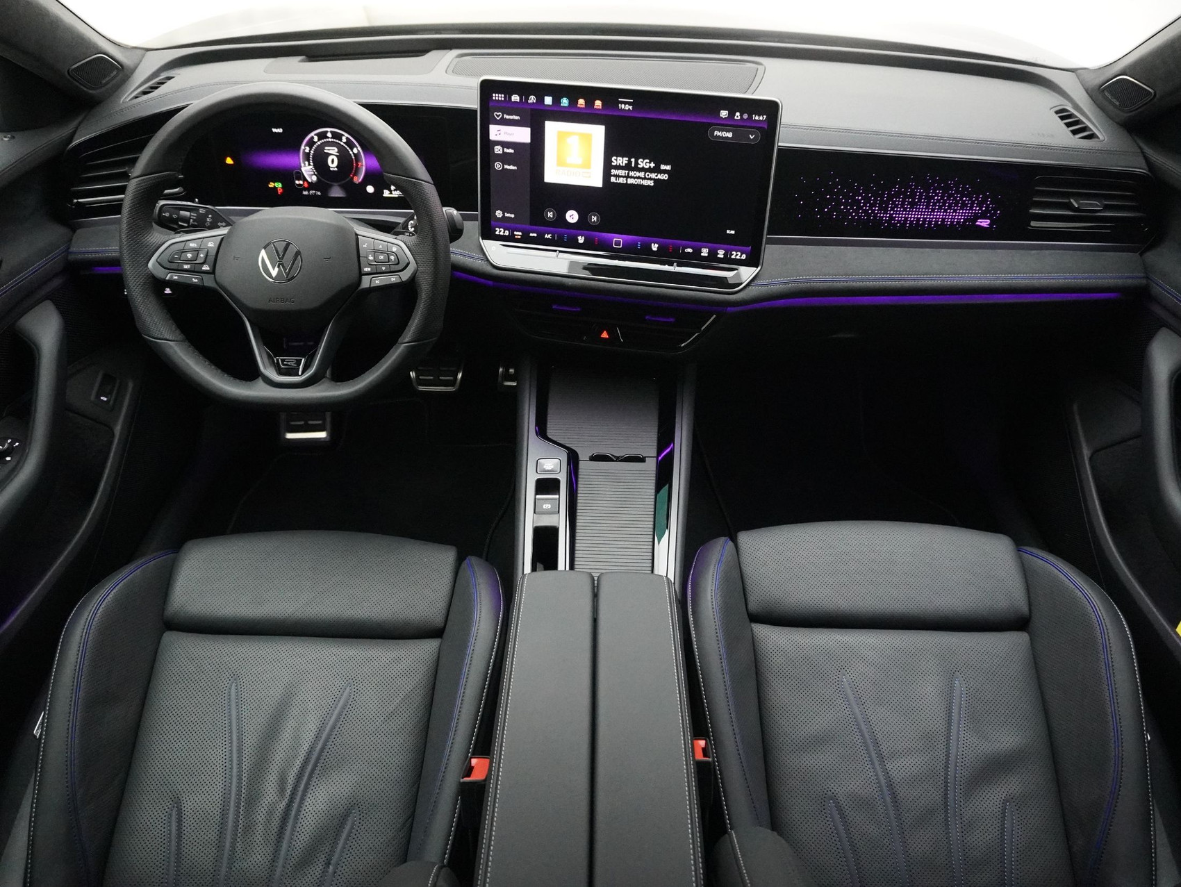 VW Passat Variant 2.0 TSI DSG R-Line 4Motion **Pack R-Line Signature**