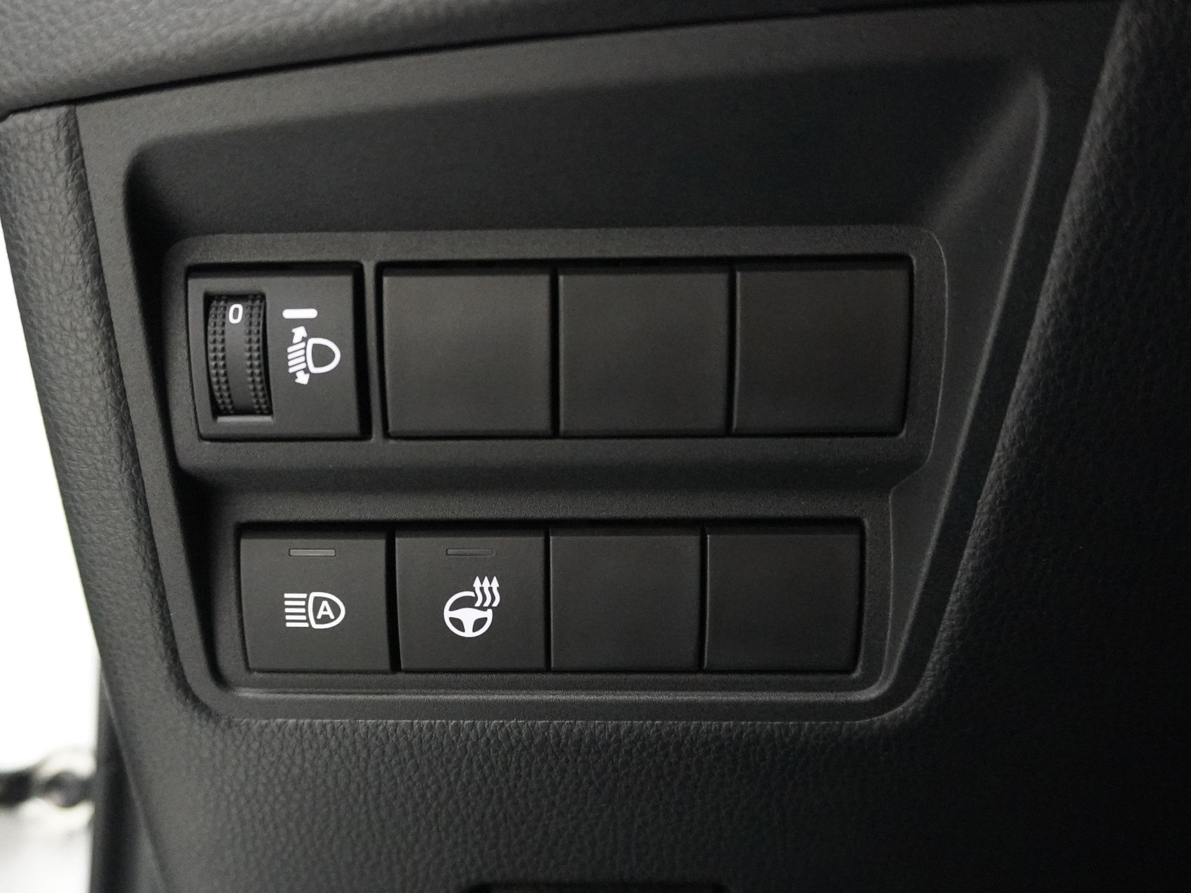 TOYOTA Yaris 1.5 VVT-i HSD Trend ** mit Lenkradheizung **