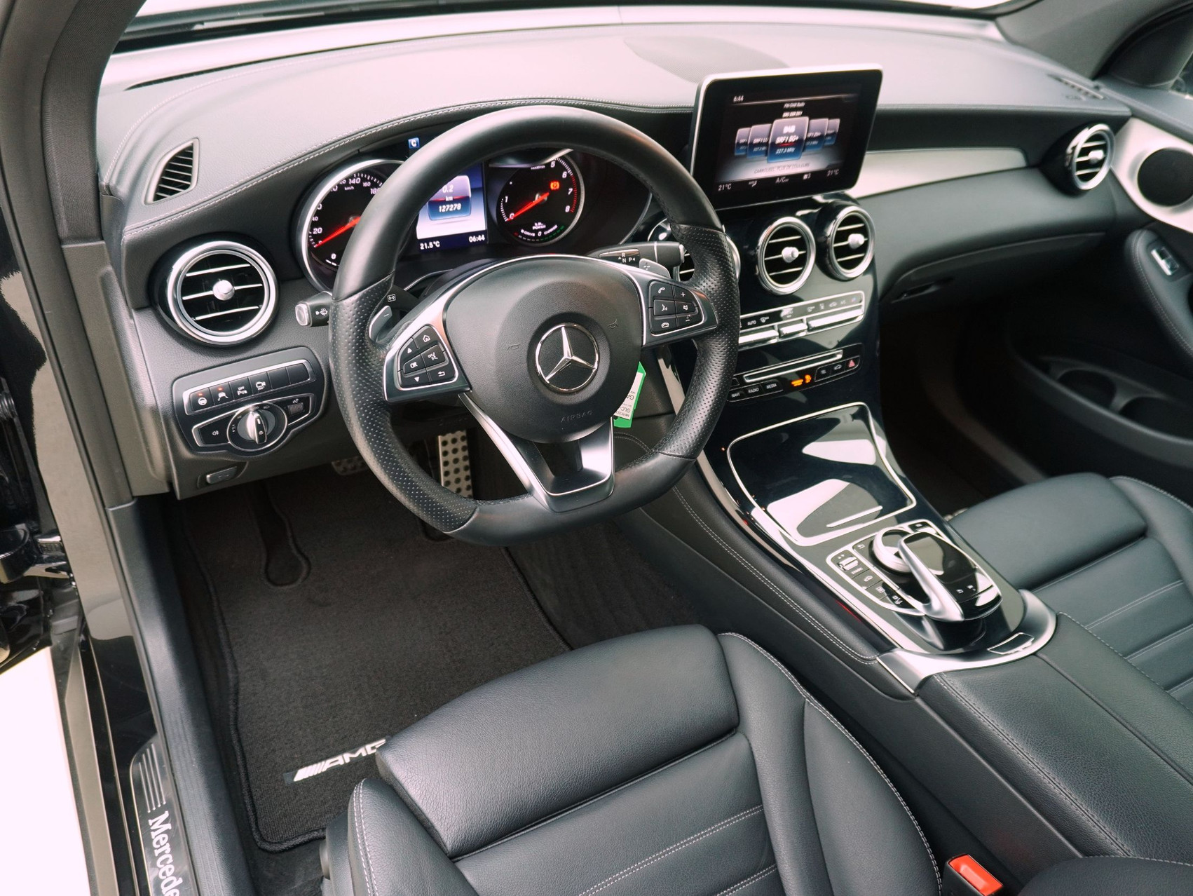 MERCEDES-BENZ GLC-Klasse GLC 350 e AMG Line 4matic