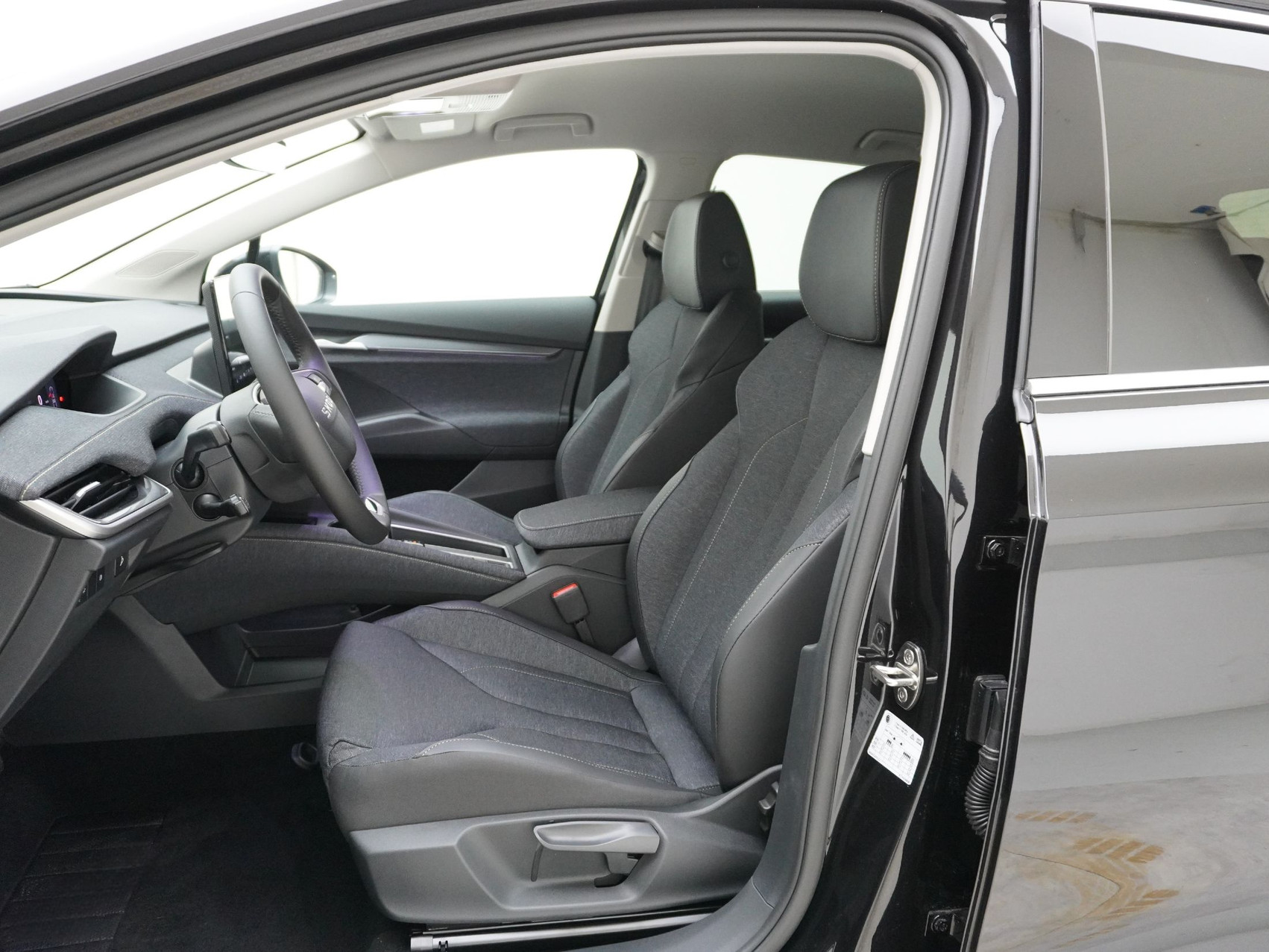 SKODA Elroq 85x Loft Plus 4×4