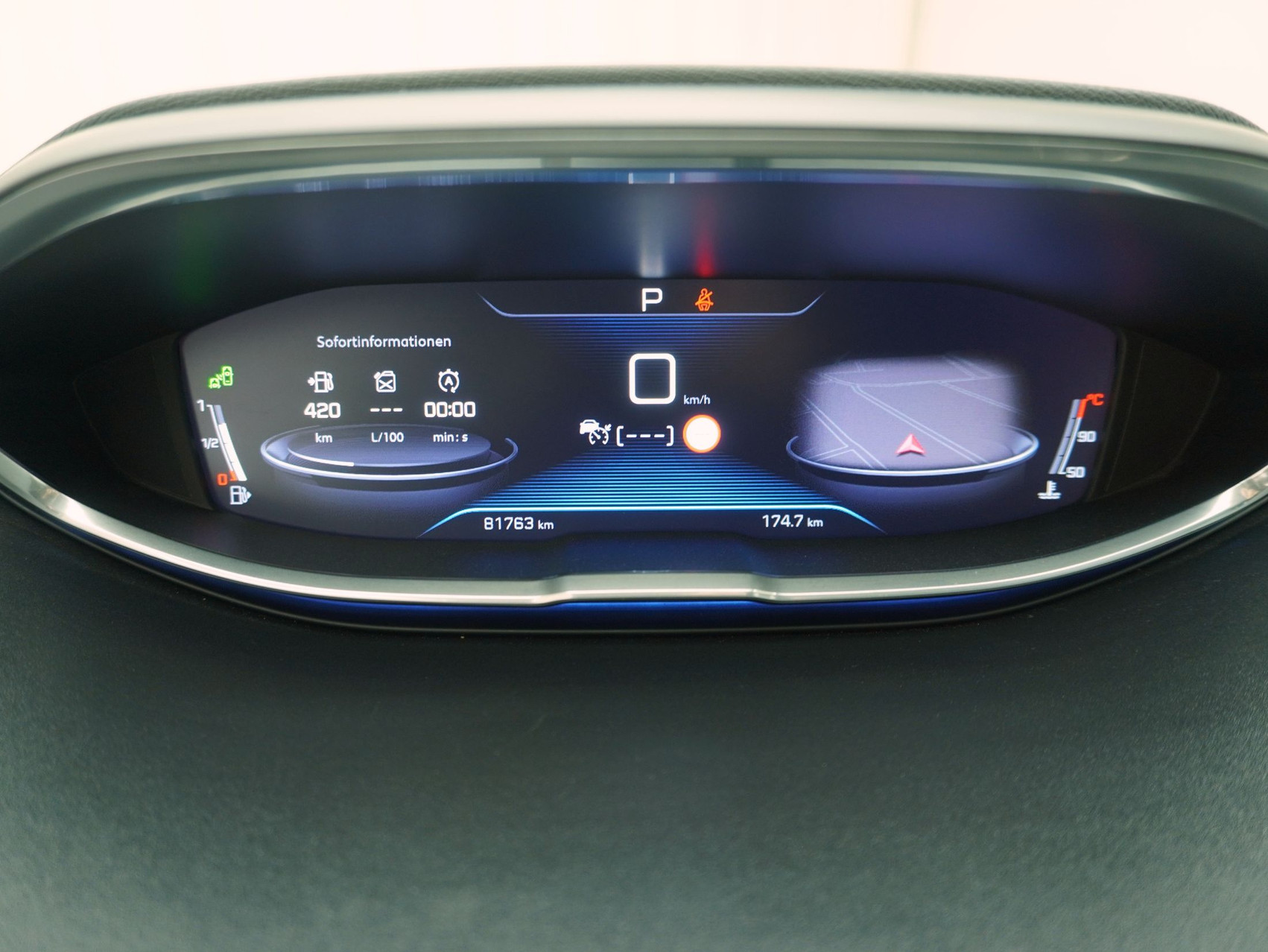 PEUGEOT 5008 1.6 THP Allure