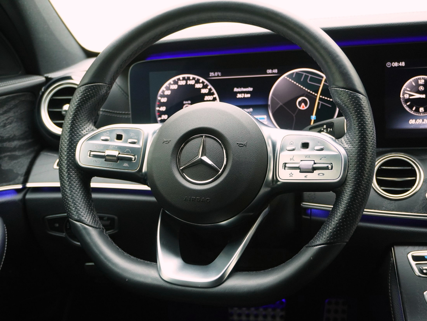 MERCEDES-BENZ E-Klasse E 450 AMG Line 4matic