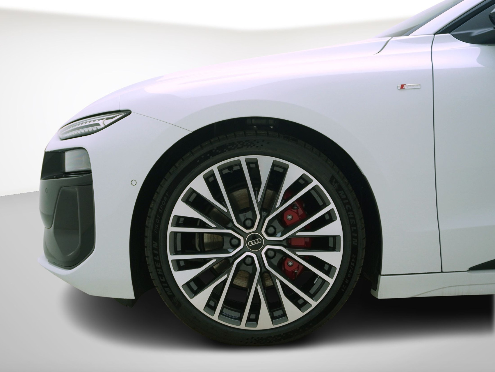 AUDI A6 e-tron Avant quattro S line