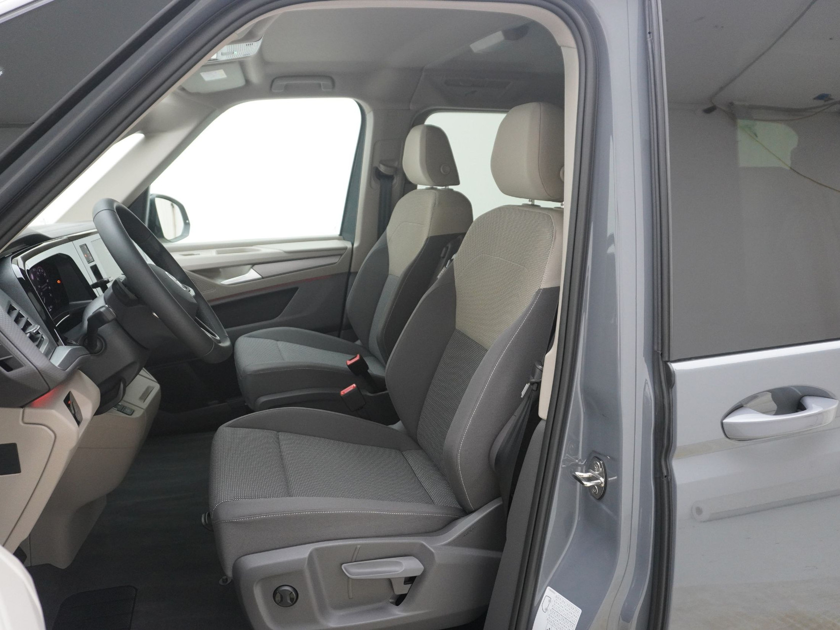 VW Multivan lang 2.0 TDI Life Edition-DSG