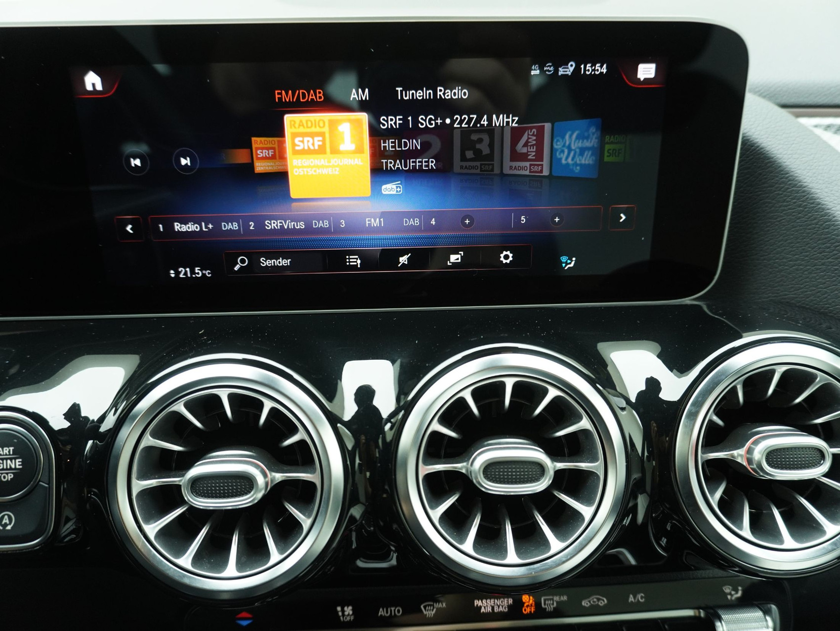 MERCEDES-BENZ B-Klasse B 250 AMG Line 4matic