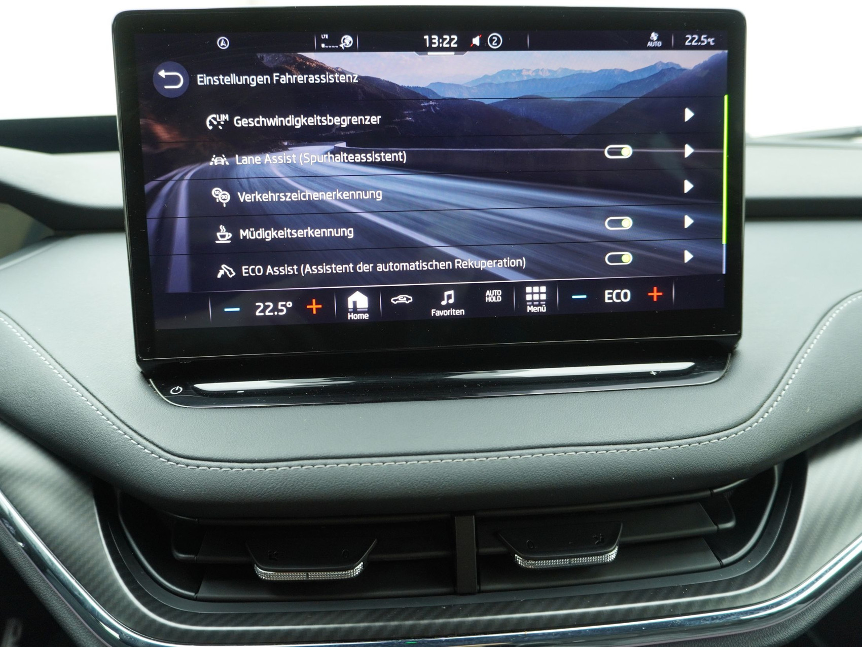 SKODA Enyaq iV 80x Sport Line