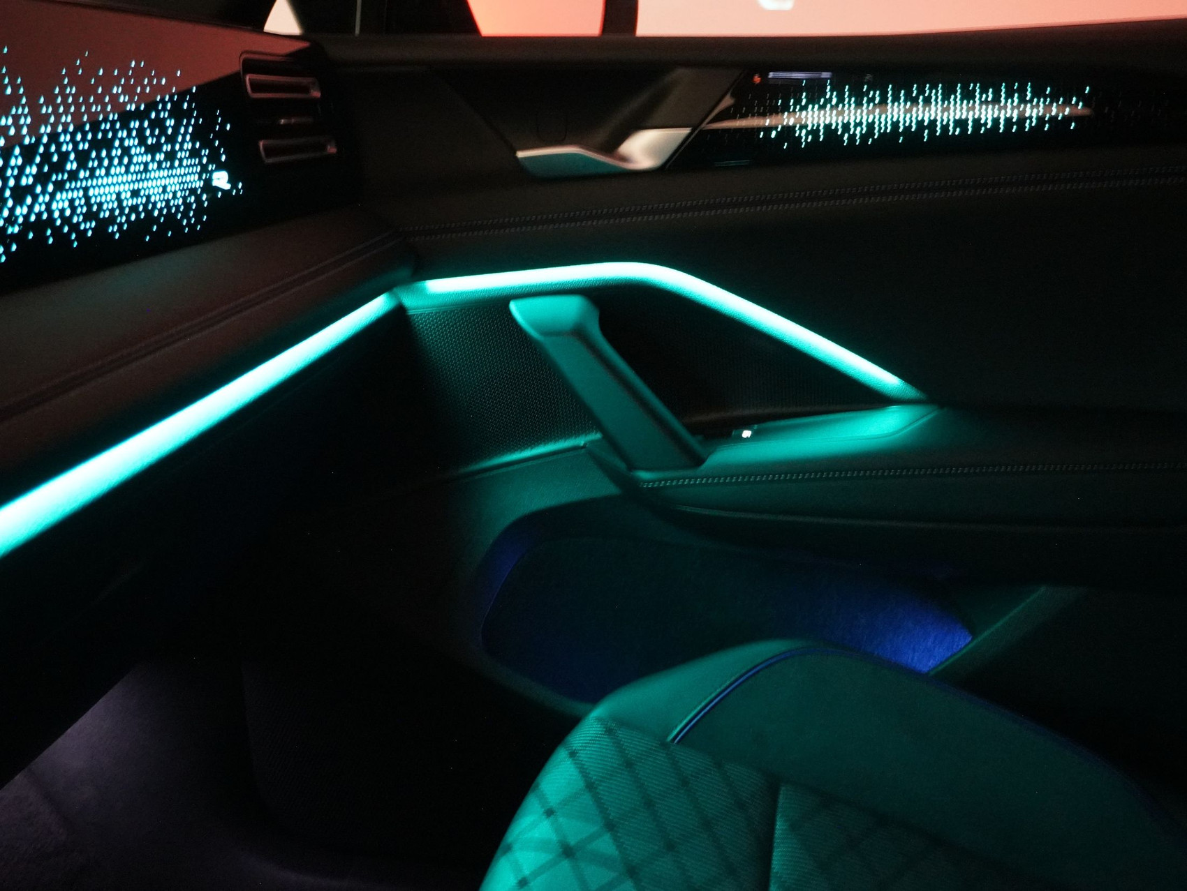 VW Tiguan 2.0 TSI DSG R-Line Black Style 4Motion (2025)