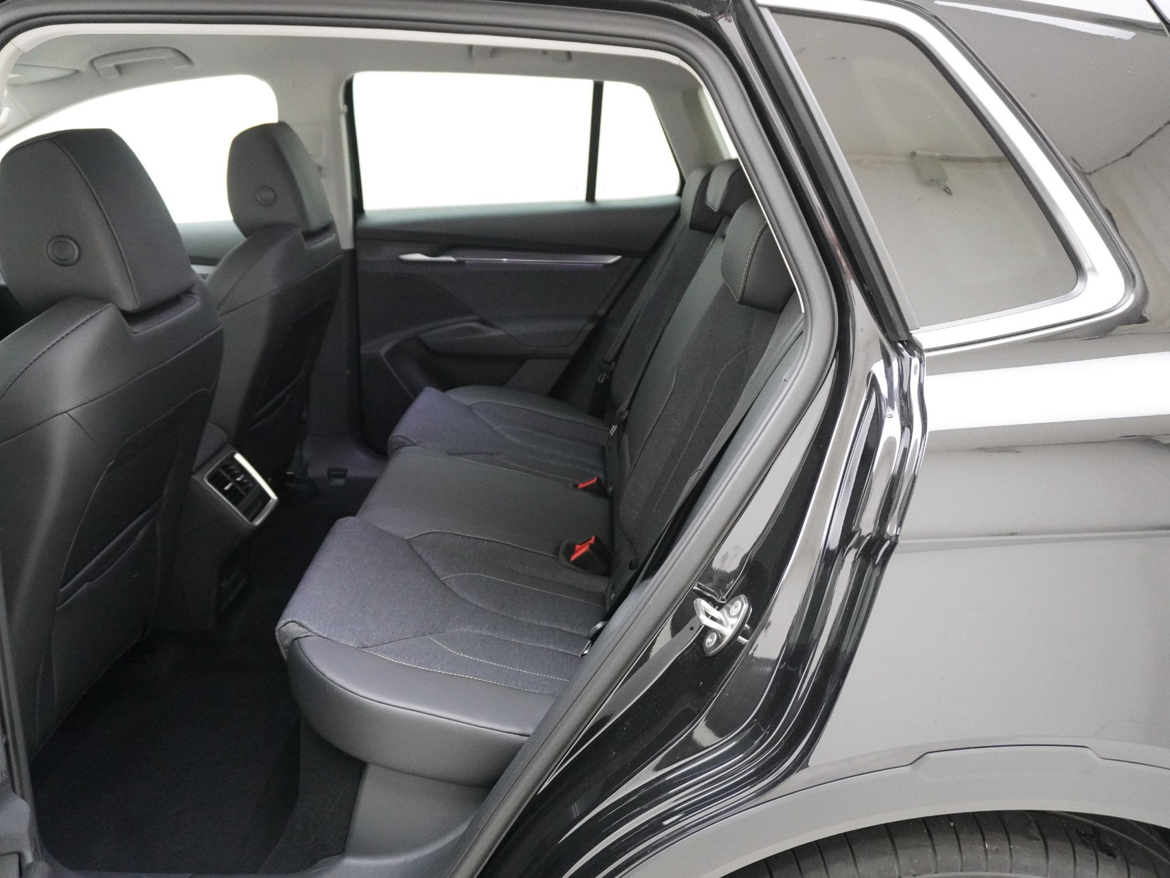 SKODA Elroq 85x Loft Plus 4×4