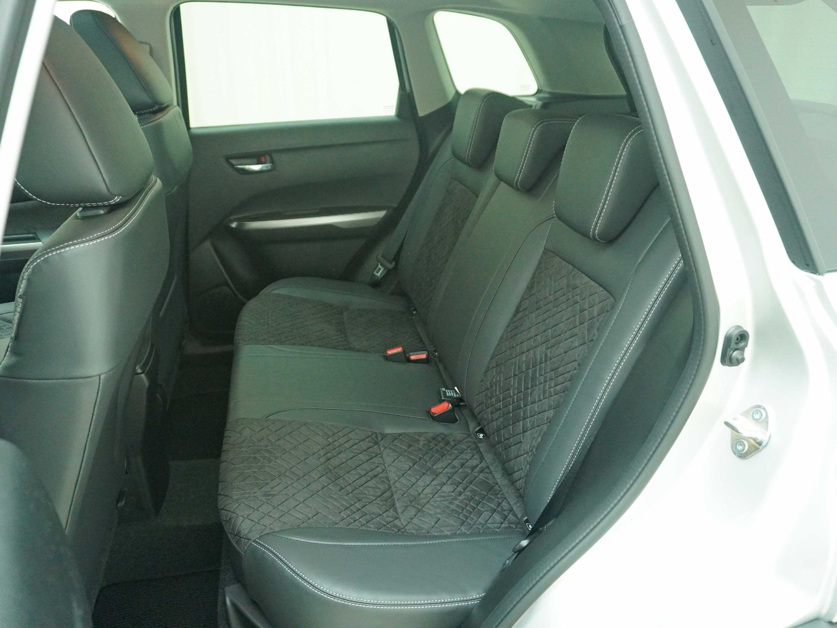 SUZUKI Vitara 1.4 T Compact Top Hybrid 4×4