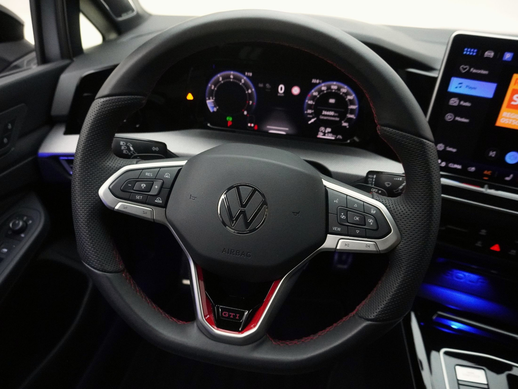 VW Golf 8.5 2.0 TSI DSG GTI Black Style (2025) ** Harman/Kardon / Head-Up / Panoramadach **