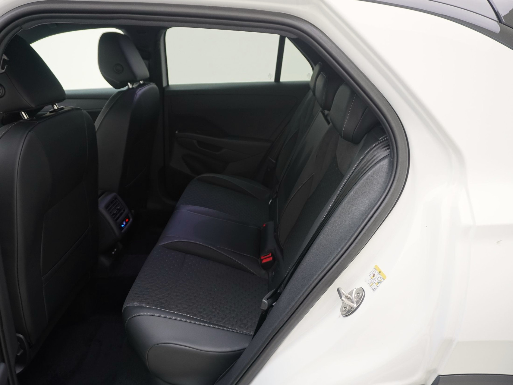 VW T-Roc 1.5 eTSI R-Line DSG