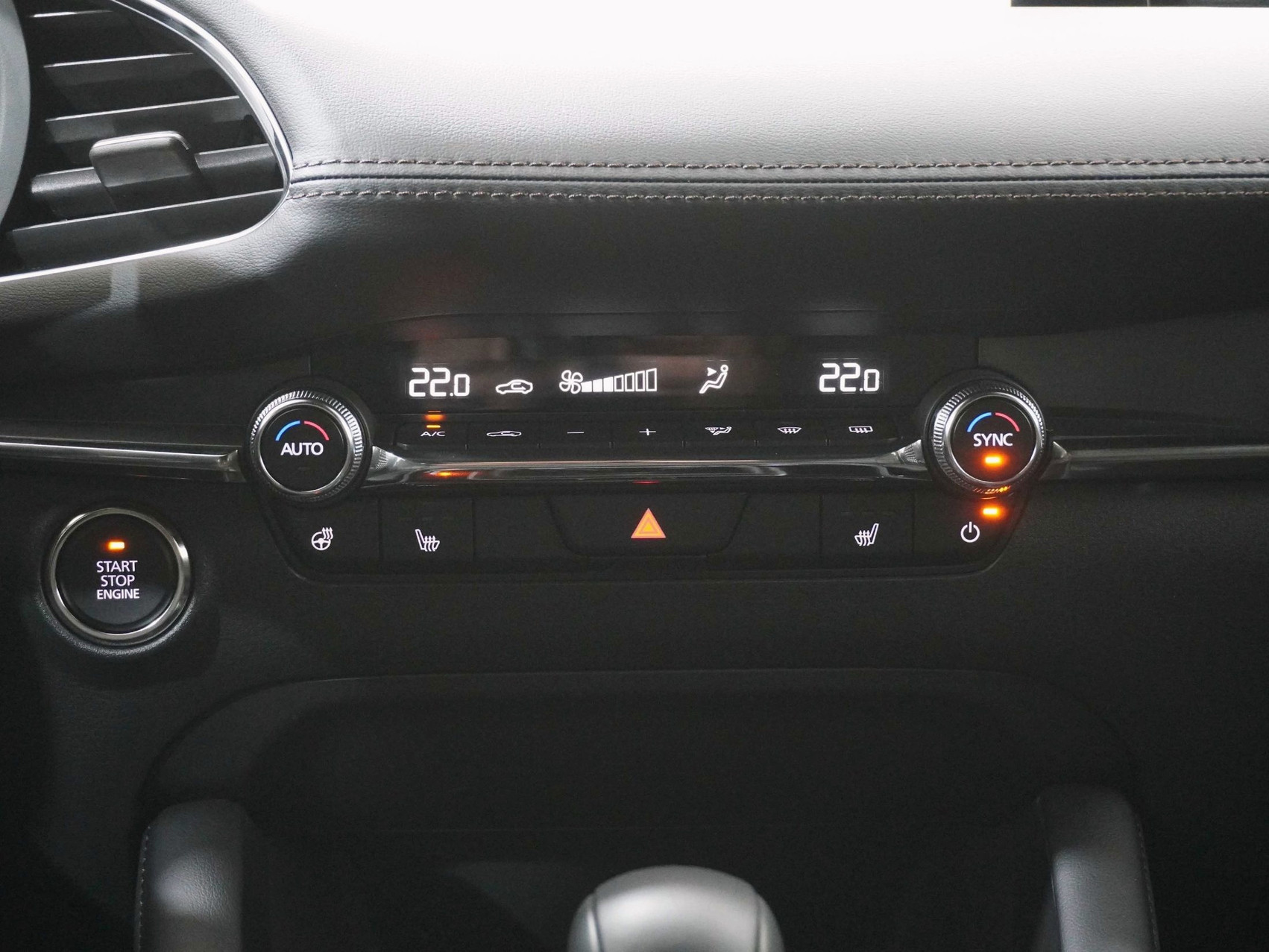 MAZDA 3 Hatchback 2.0 186 Exclusive-Line