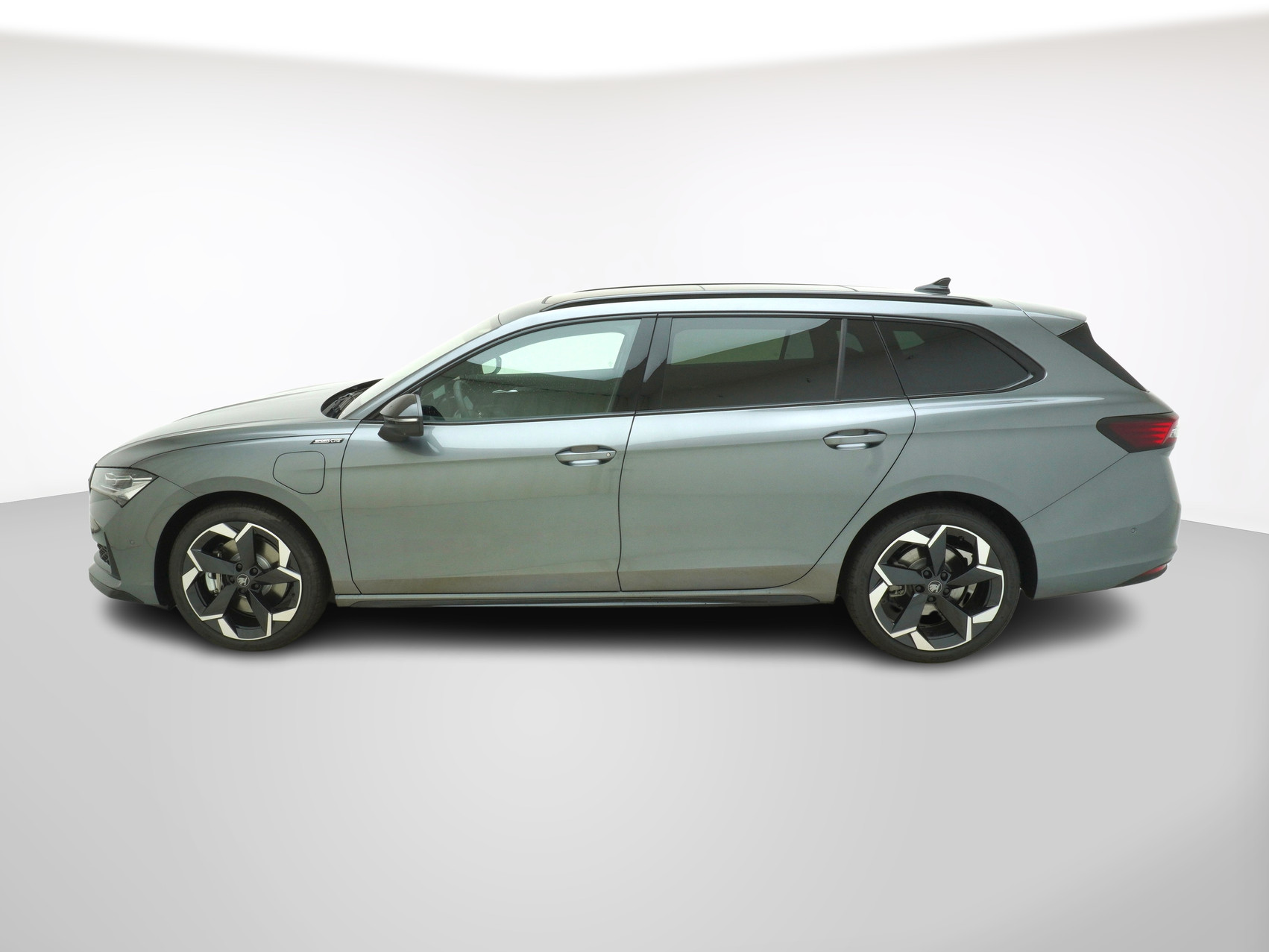 SKODA Superb 1.5 TSI Plug-in-Hybrid Sportline DSG