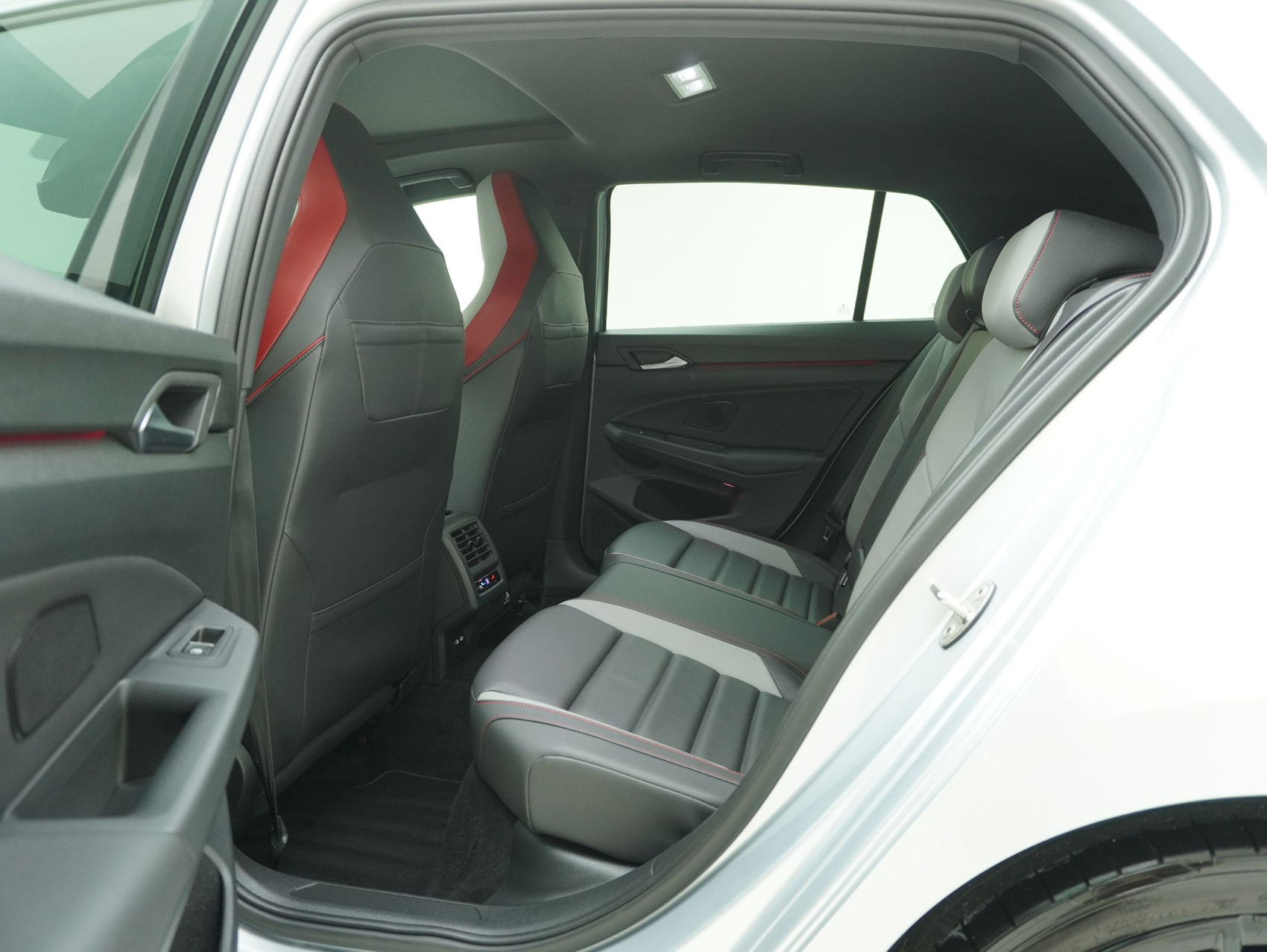 VW Golf 8 2.0 TSI DSG GTI Clubsport