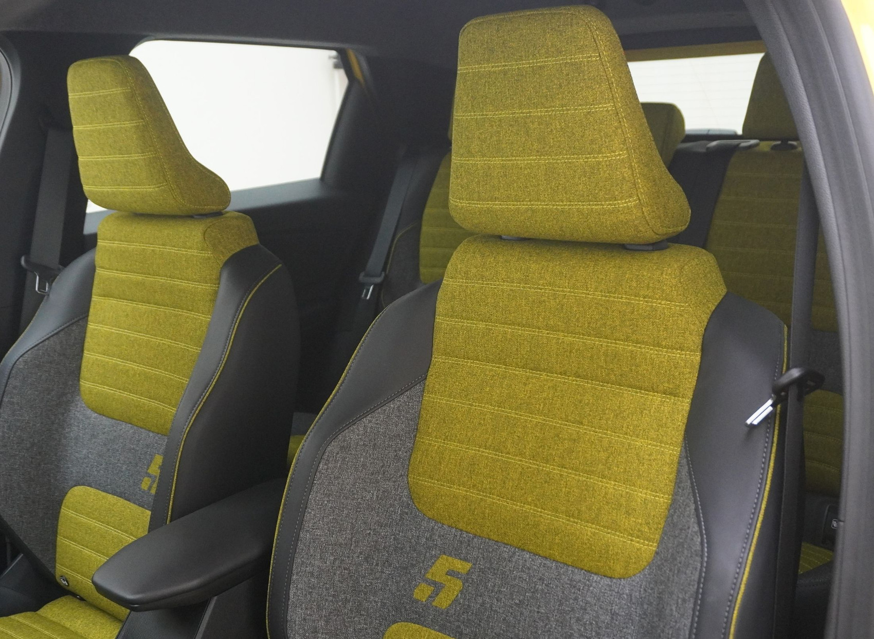 RENAULT R5 E-Tech Comfort Range iconic
