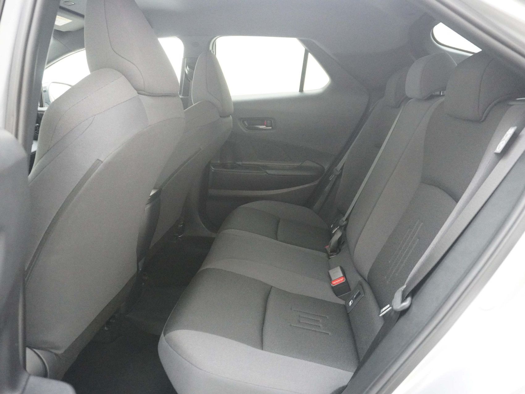 TOYOTA C-HR 2.0 PHEV Swiss Edition ** inkl. W-Räder Alu **