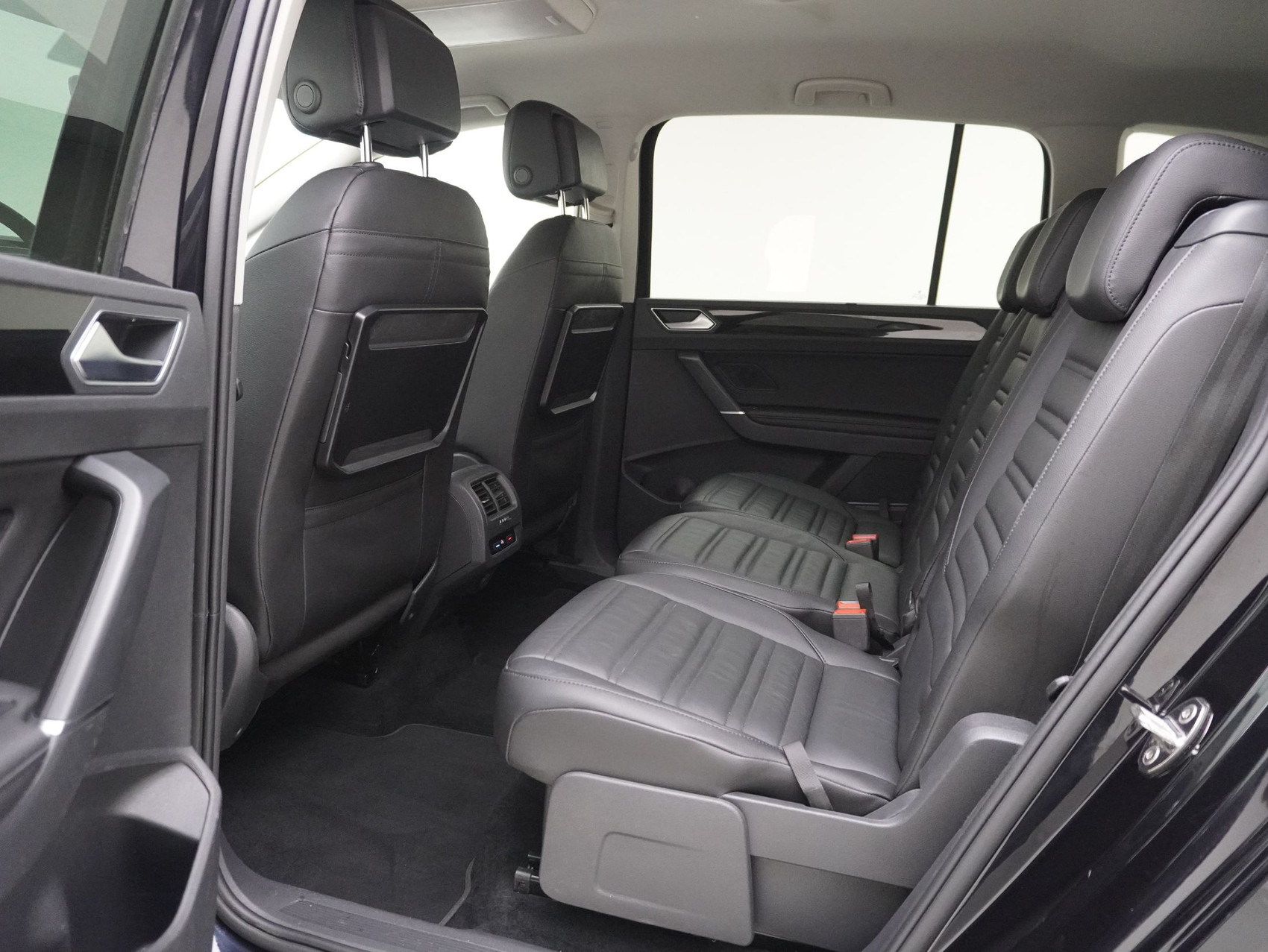 VW Touran 2.0 TDI DSG Highline **7-Plätzer**