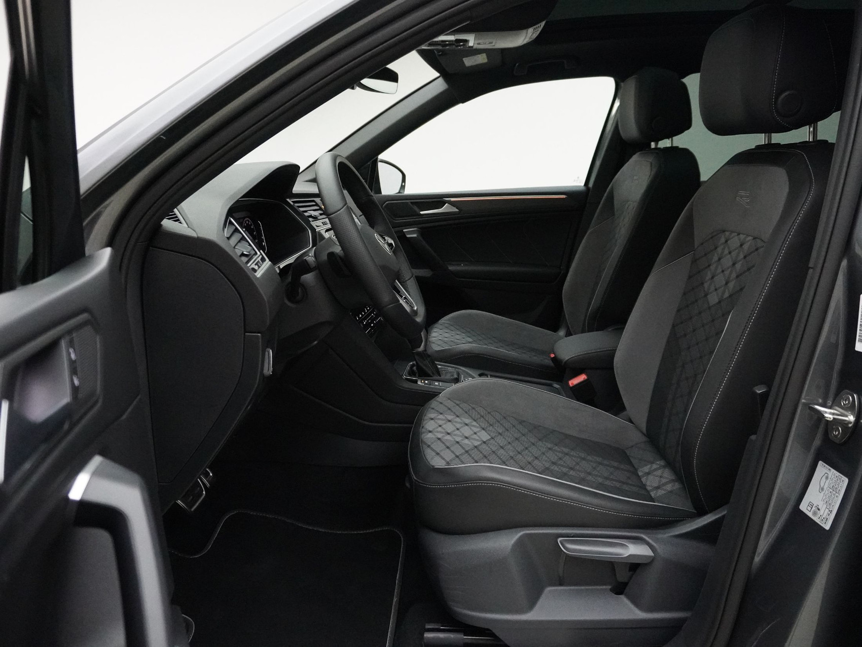 VW Tiguan Allspace 2.0 TDI DSG R-Line Black Style 4Motion