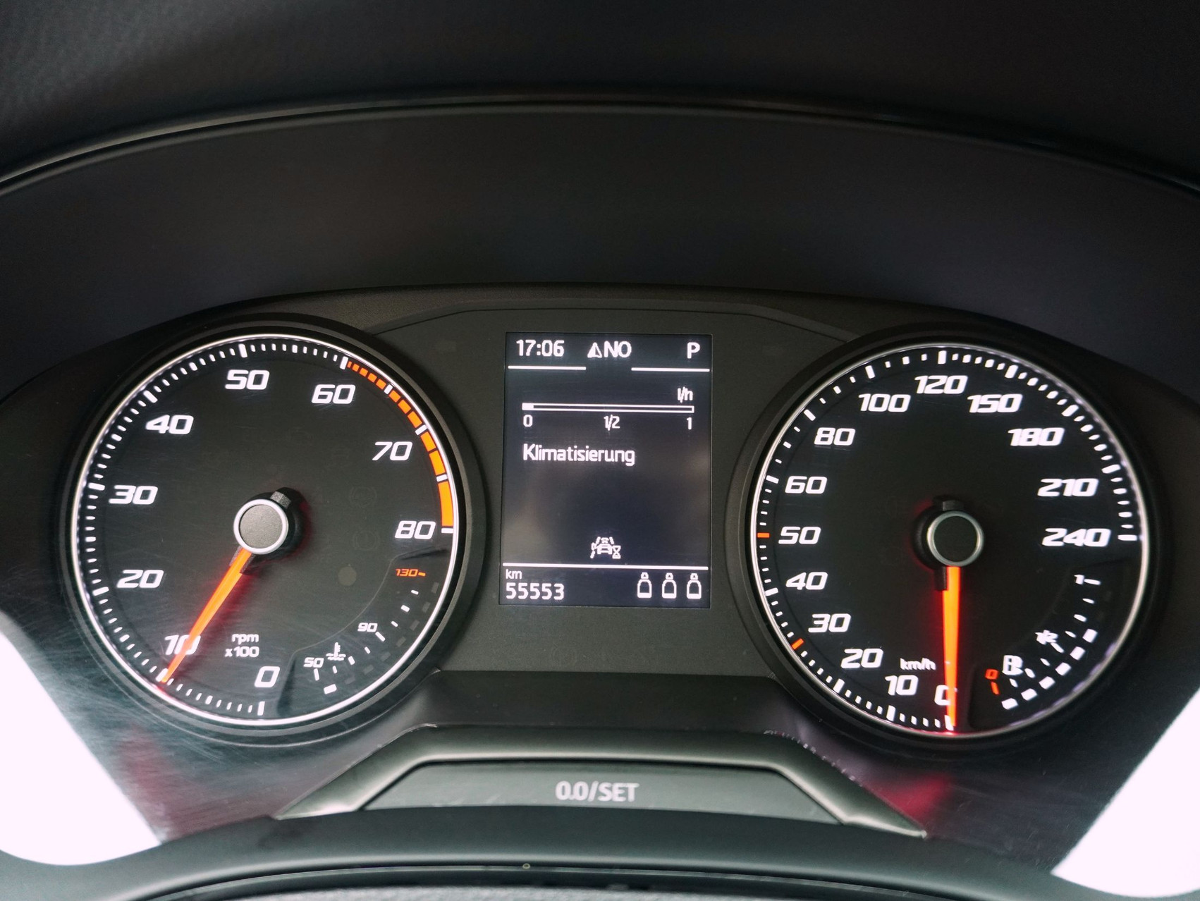 SEAT Arona 1.0 TSI DSG FR