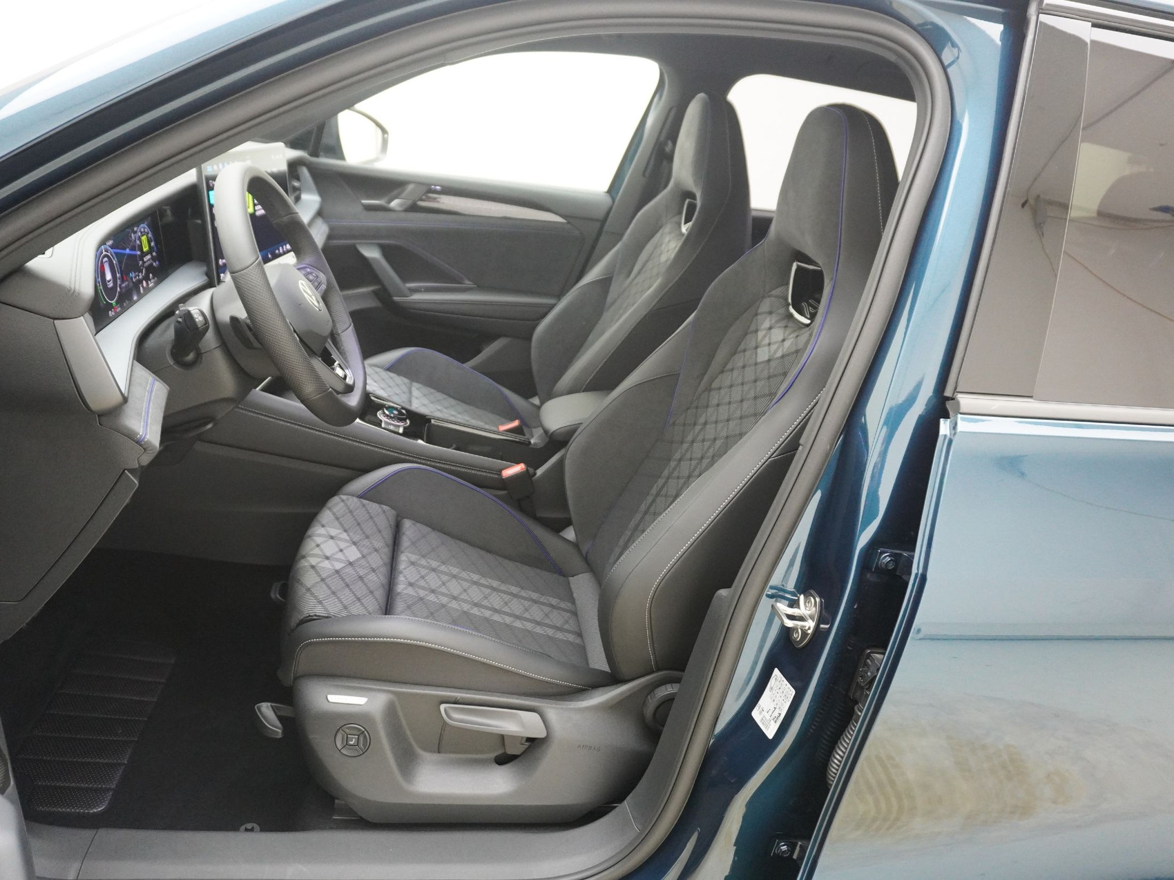 VW Tayron 1.5 TSI PHEV R-Line DSG