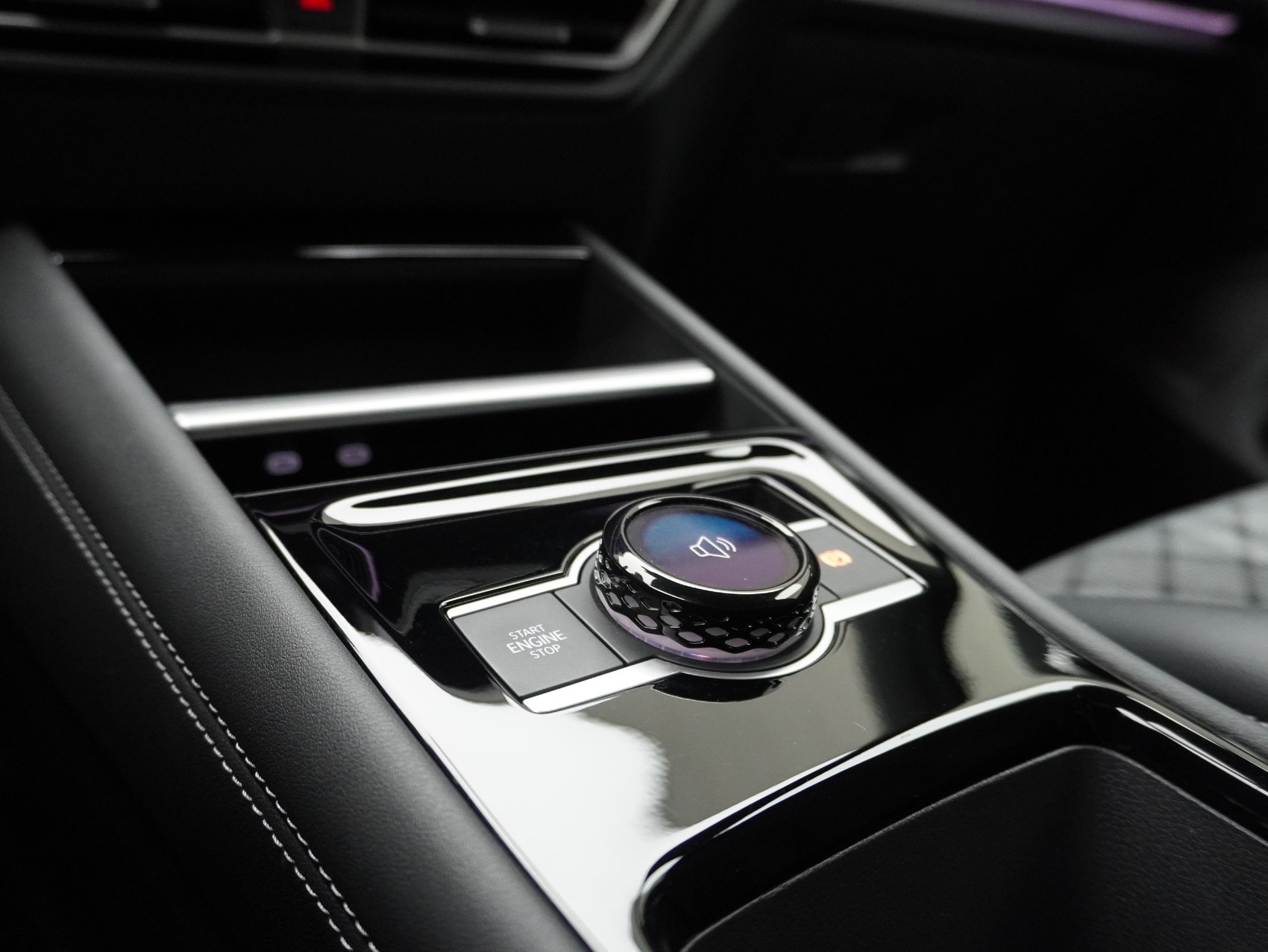 VW Tiguan 2.0 TSI DSG R-Line Black Style 4Motion (2025)