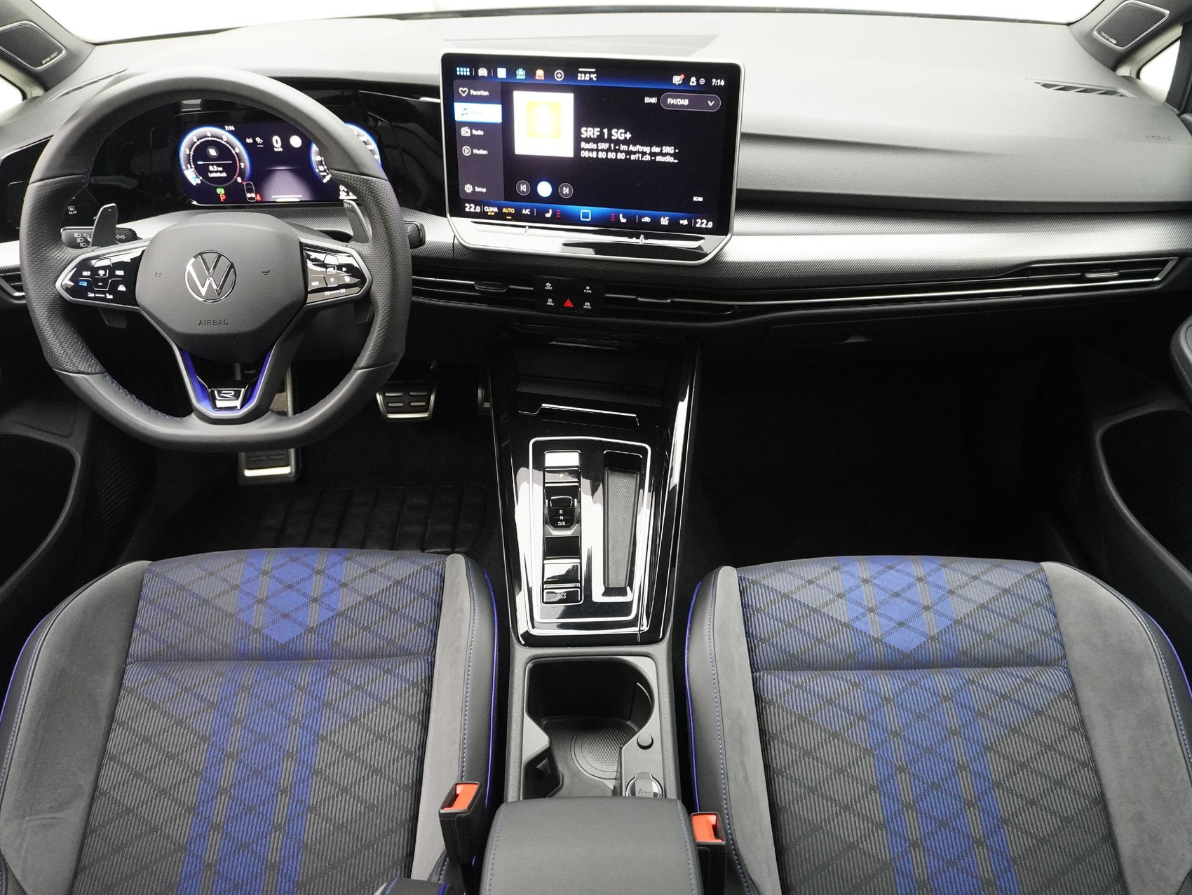 VW Golf 8.5 2.0 TSI DSG R Black Edition 4Motion (2025)