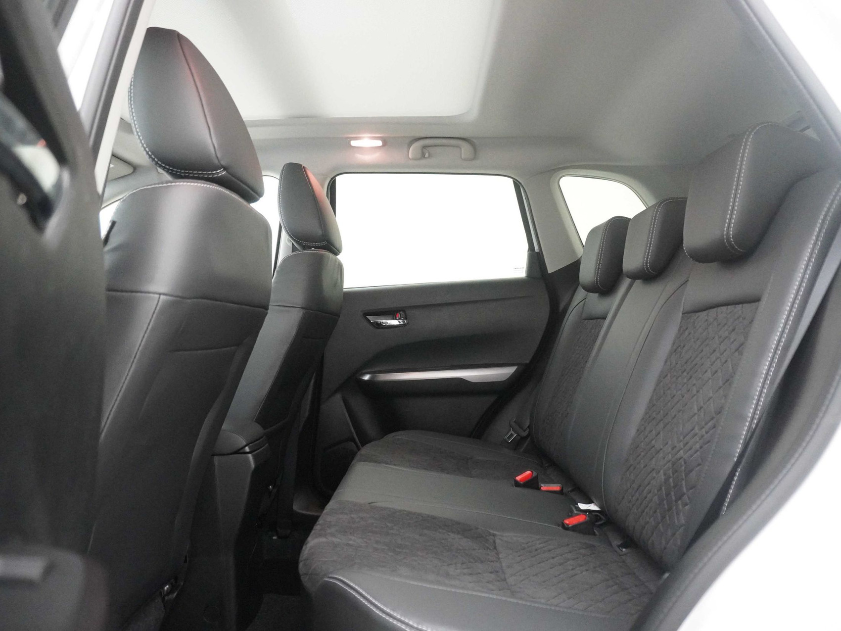 SUZUKI Vitara 1.5 Compact Top Hybrid 4×4