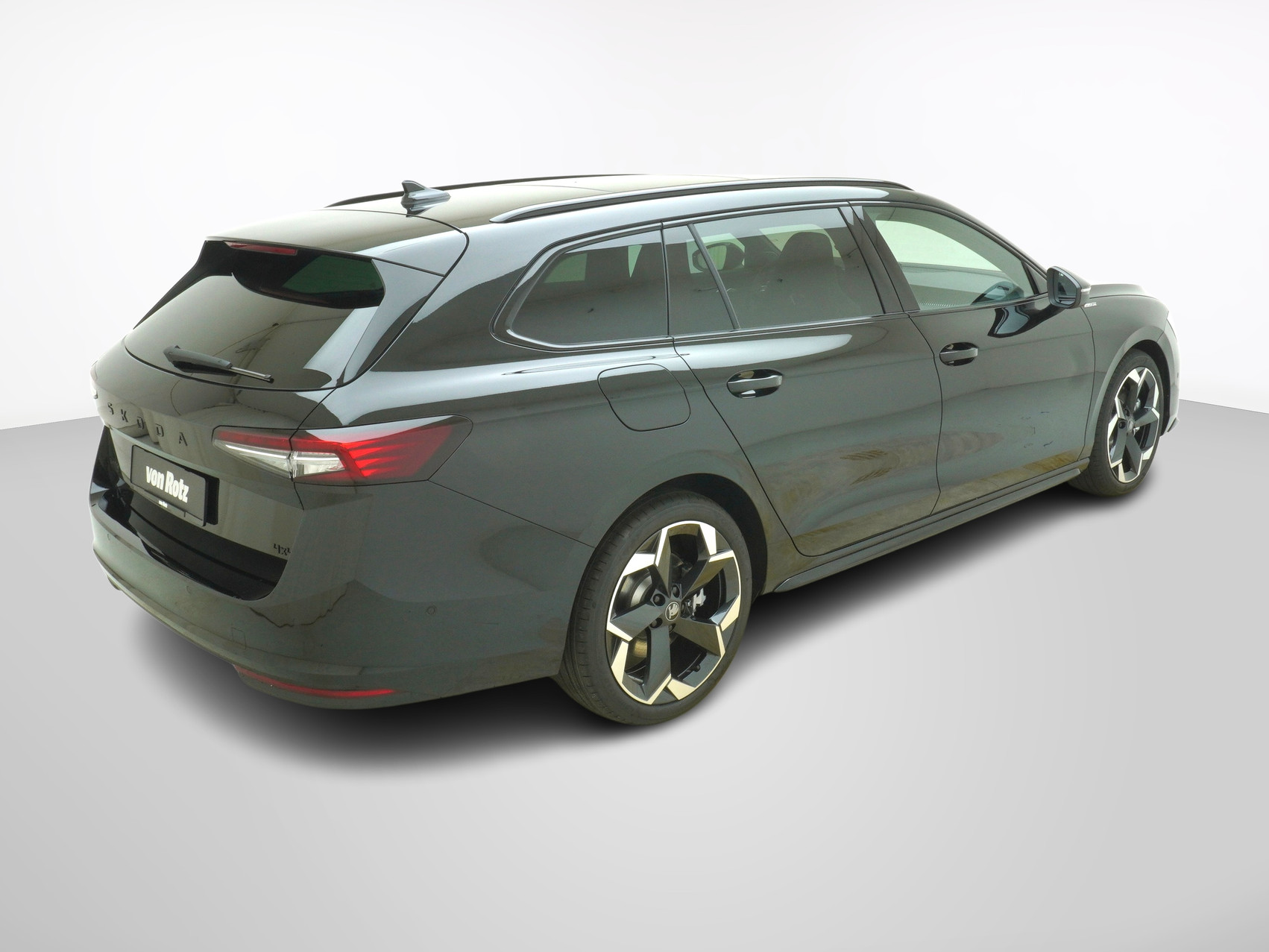 SKODA Superb 2.0 TSI Sportline 4×4 DSG