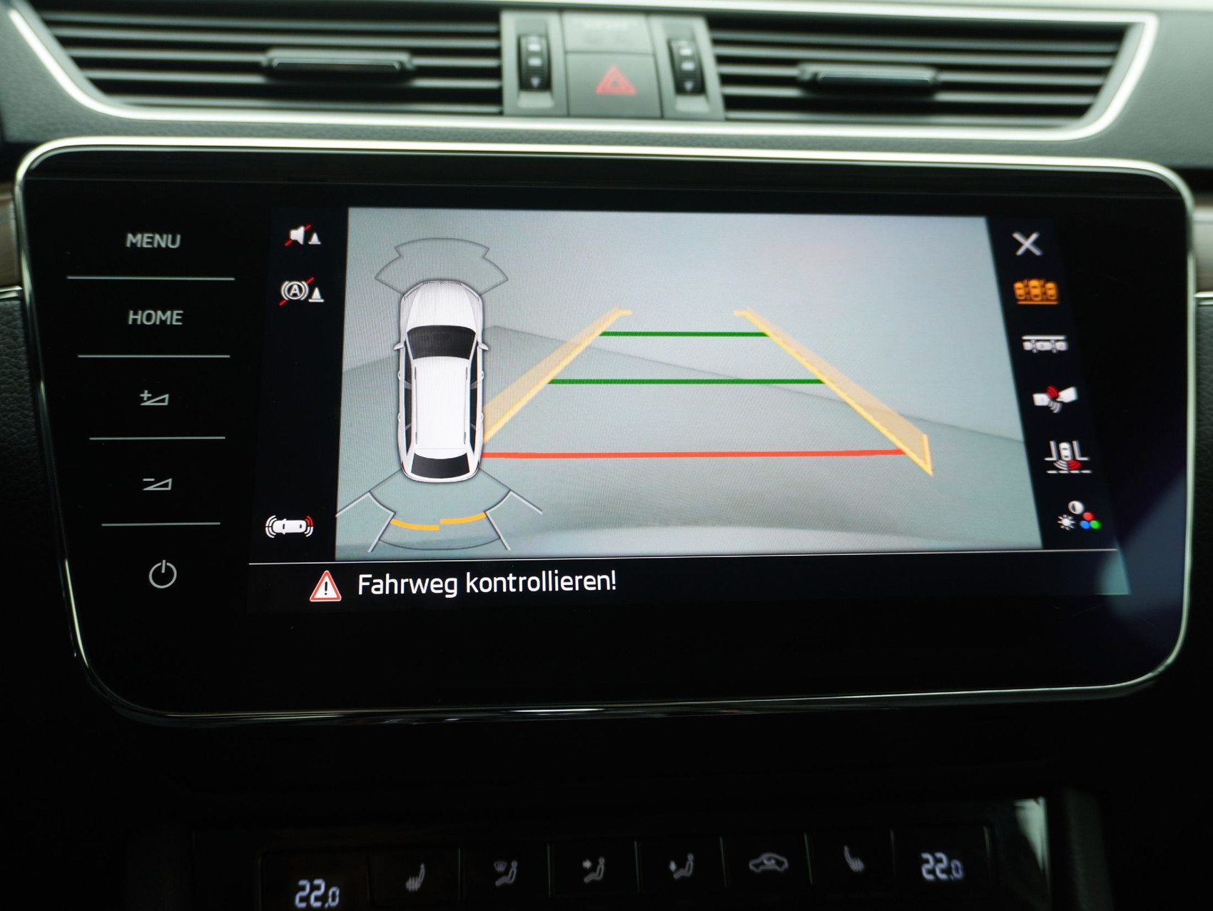 SKODA Superb Combi Scout 2.0 TDI DSG 4×4