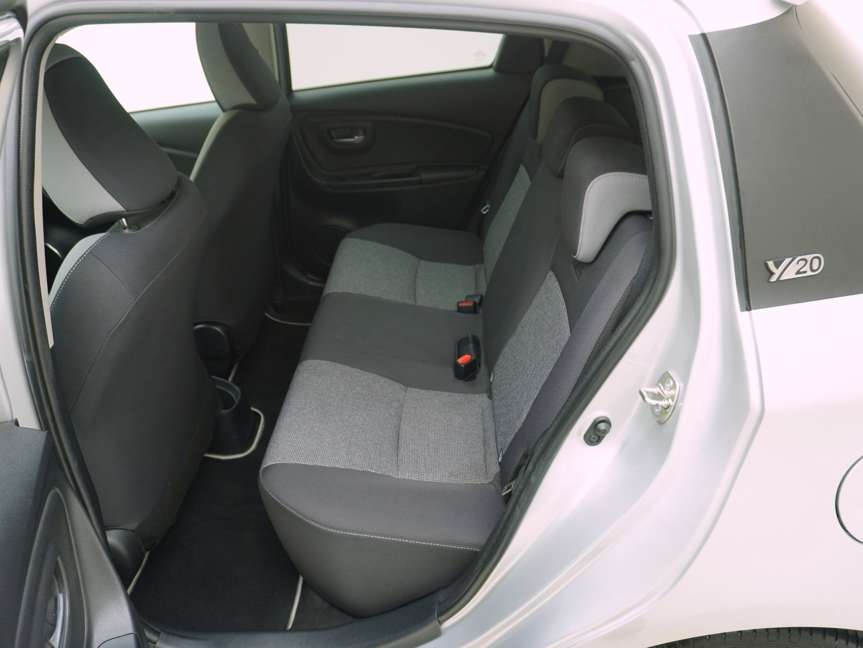 TOYOTA Yaris 1.5 VVT-iE Y20