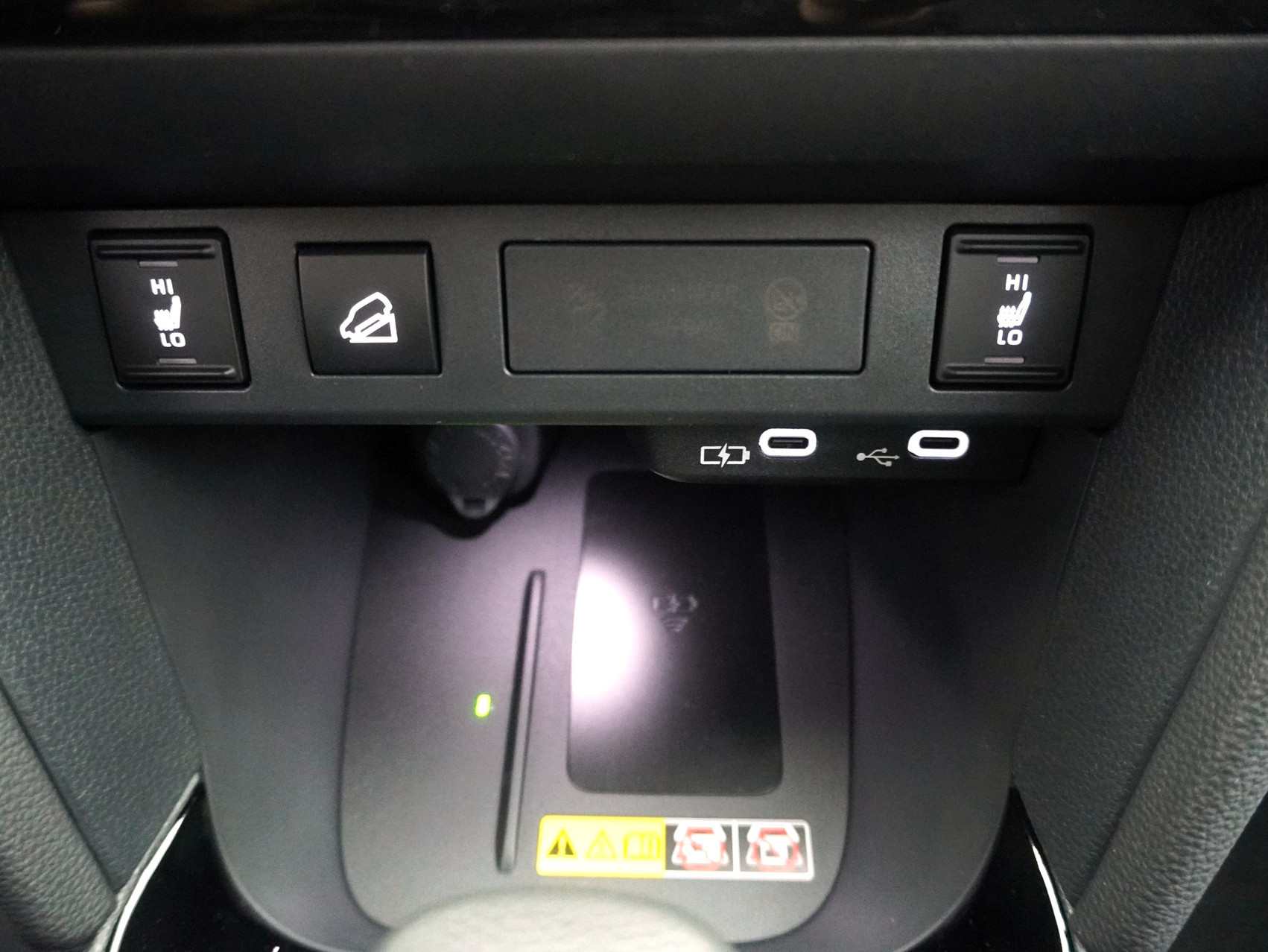 TOYOTA Yaris Cross 1.5 VVT-i HSD Trend AWD-i ** 4×4 ** inkl. 8-Fachbereifung **