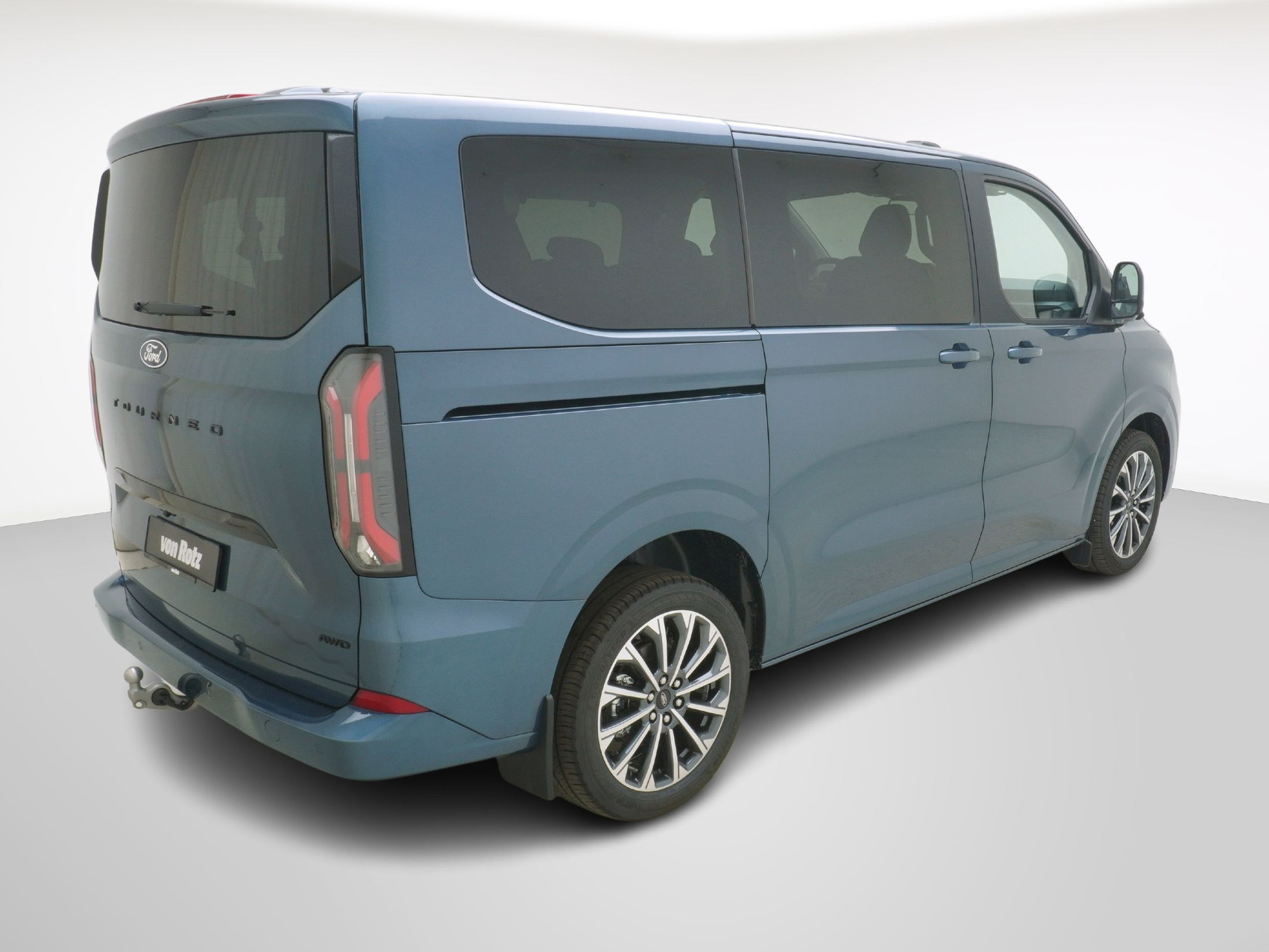 FORD Tourneo Custom 320 L1 2.0 TDCI 4×4 Titanium X