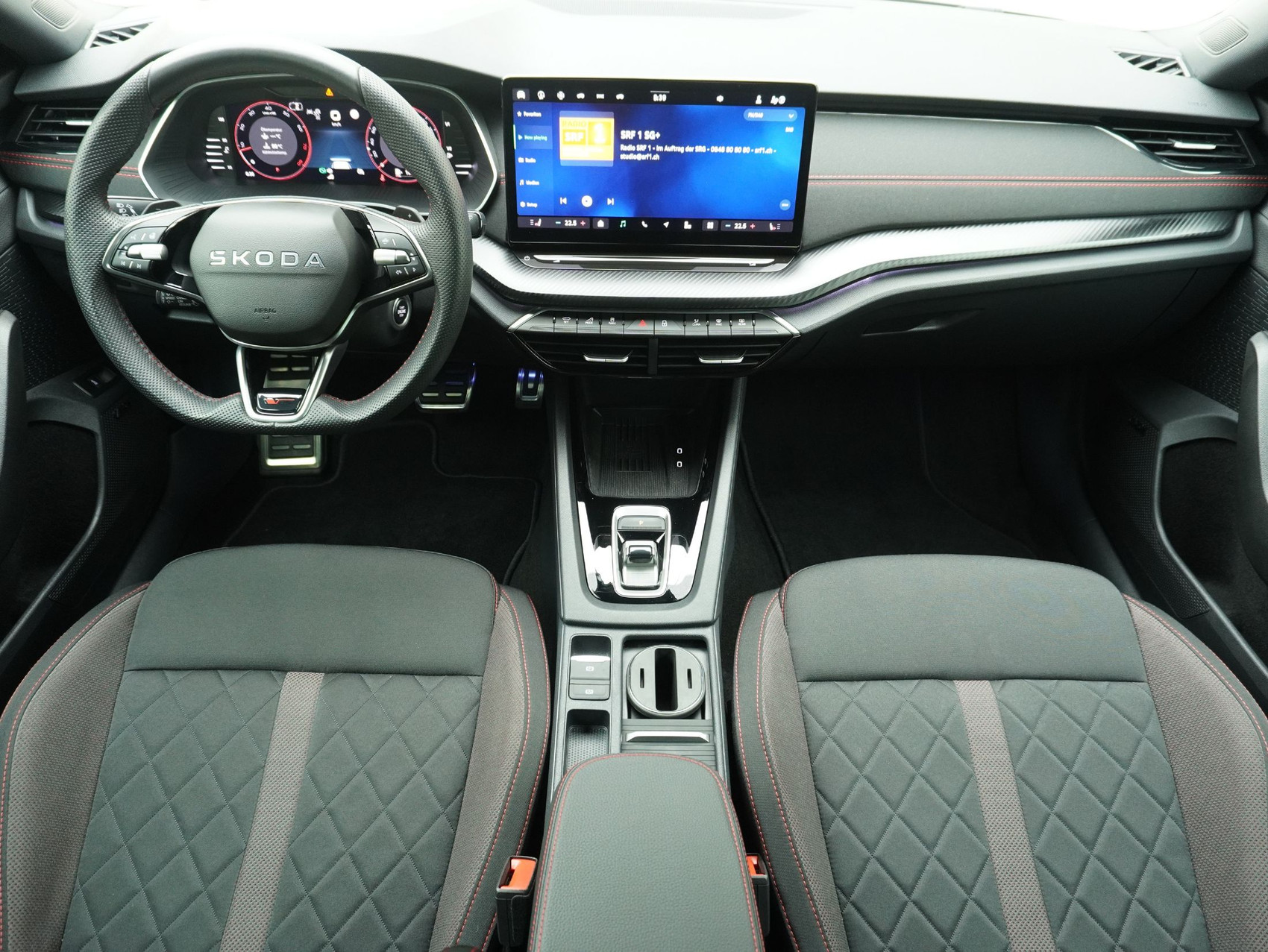 SKODA Octavia Combi 2.0 TSI DSG RS