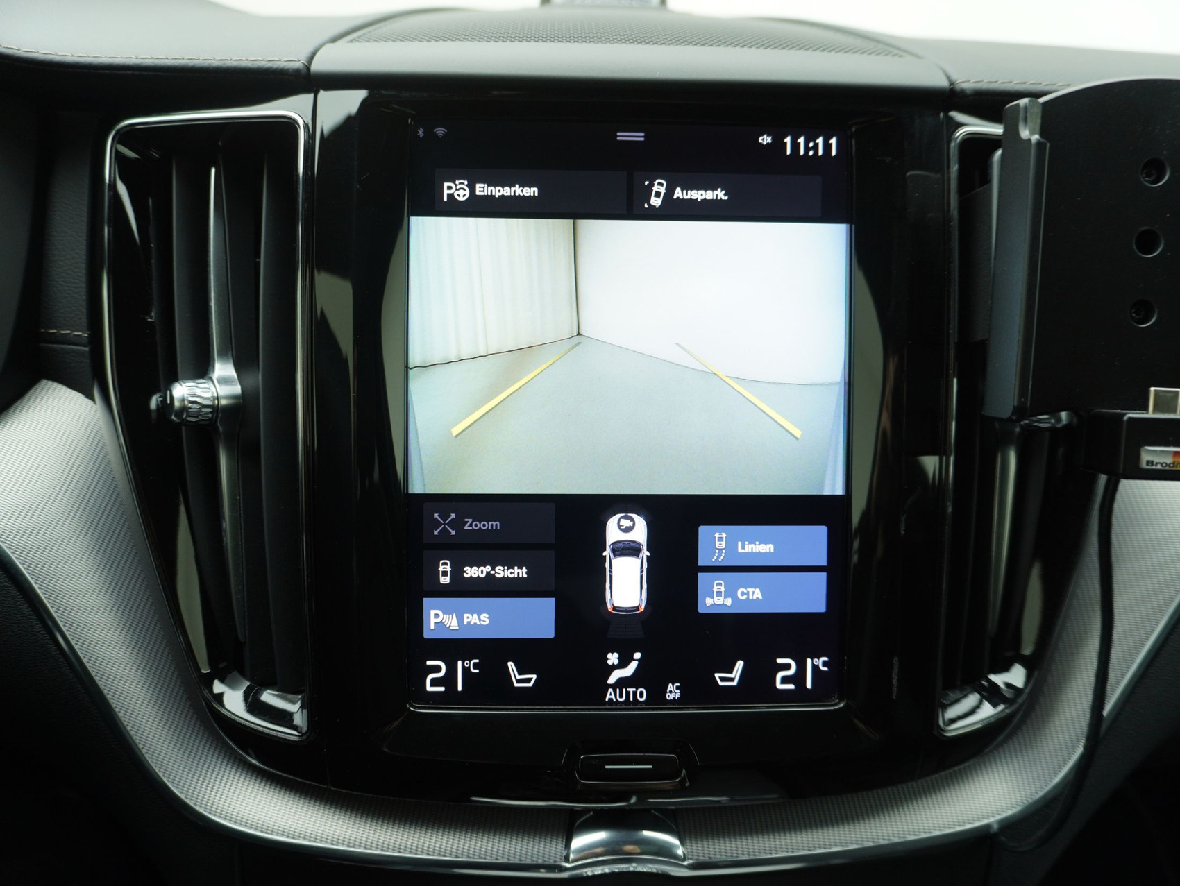 VOLVO XC60 2.0 T6 R-Design AWD