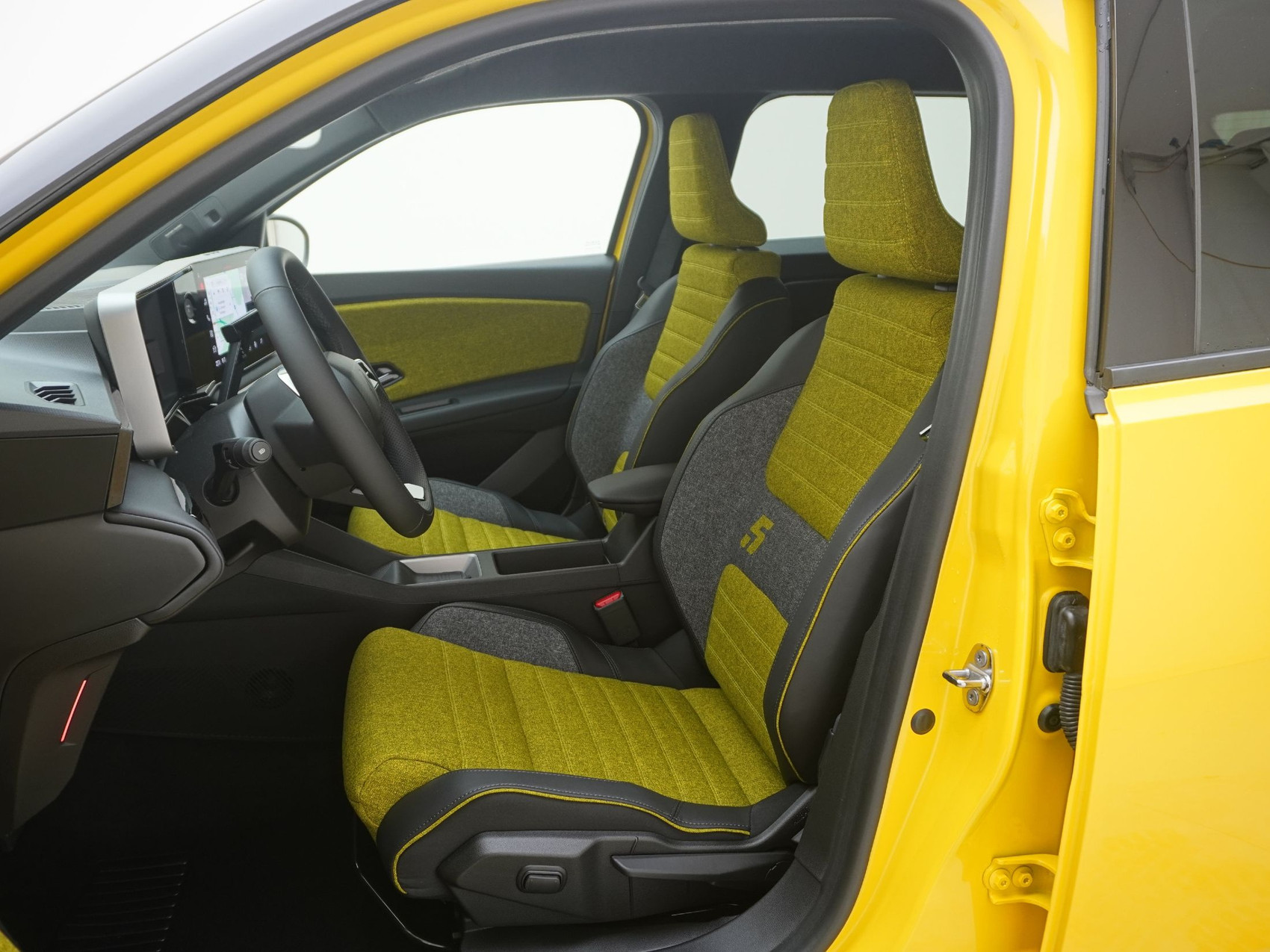 RENAULT R5 E-Tech Comfort Range iconic