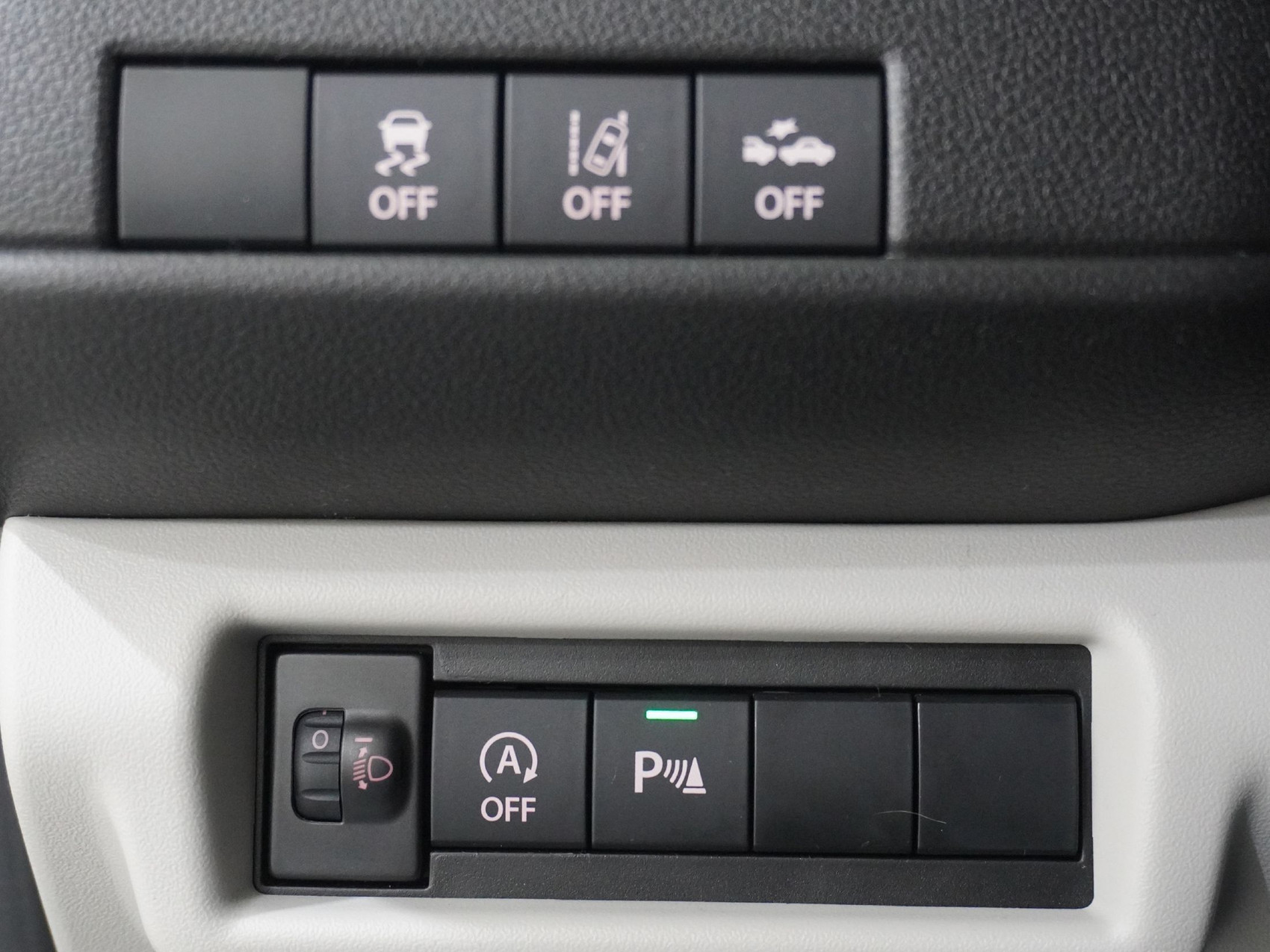 SUZUKI Swift 1.2 Tradizio Top Hybrid 4×4