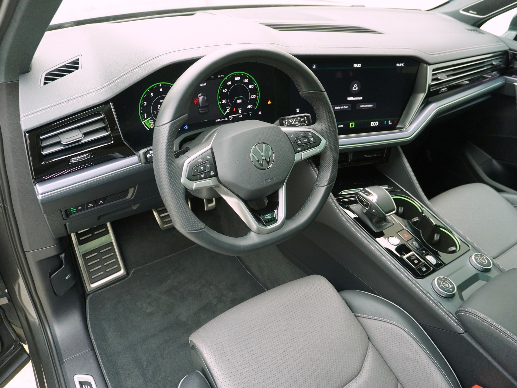 VW Touareg 3.0 V6 TSI R-Line Black Style 4Motion **Vollausstattung**