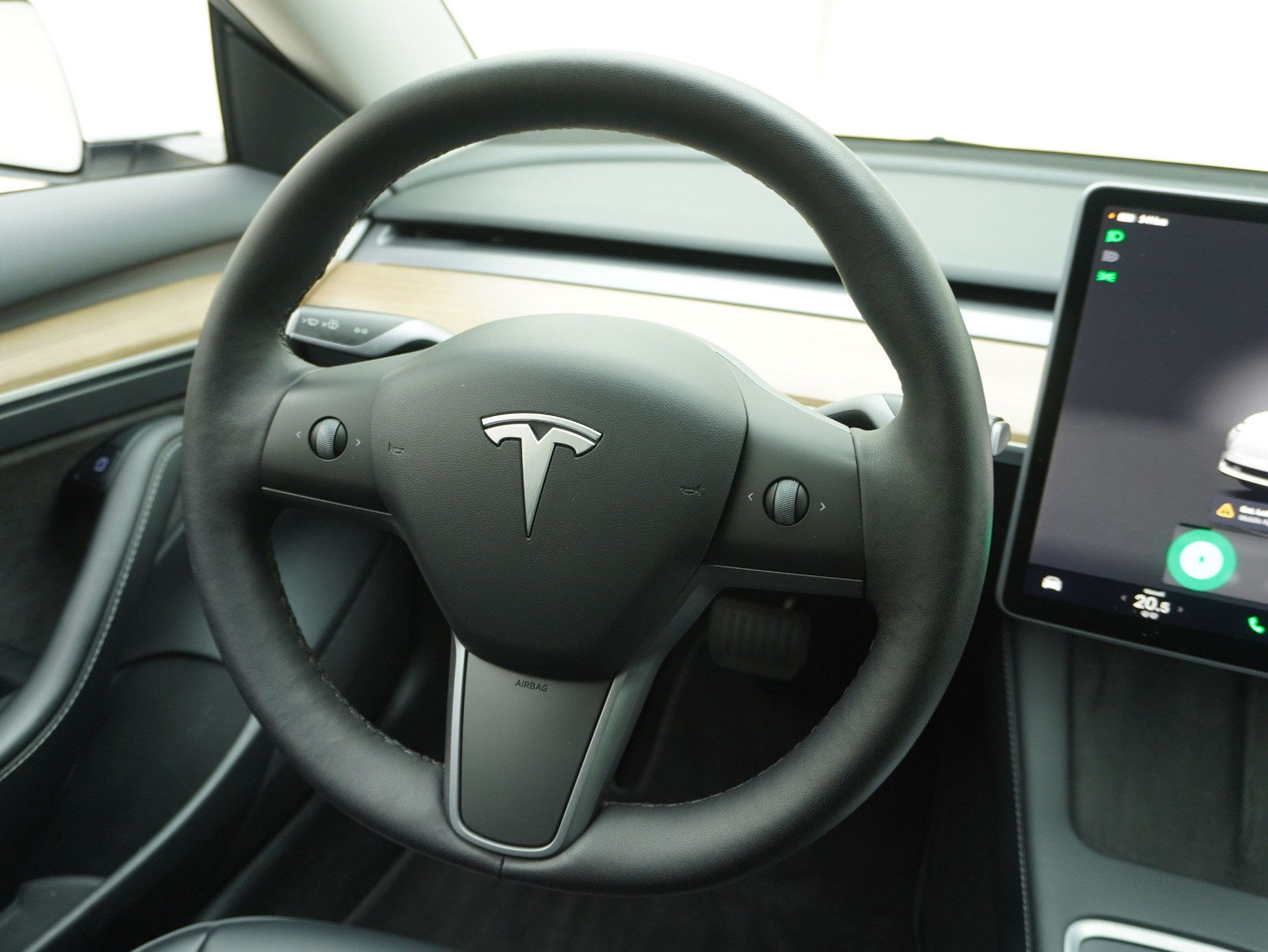 TESLA Model 3 Standart Range Plus RWD