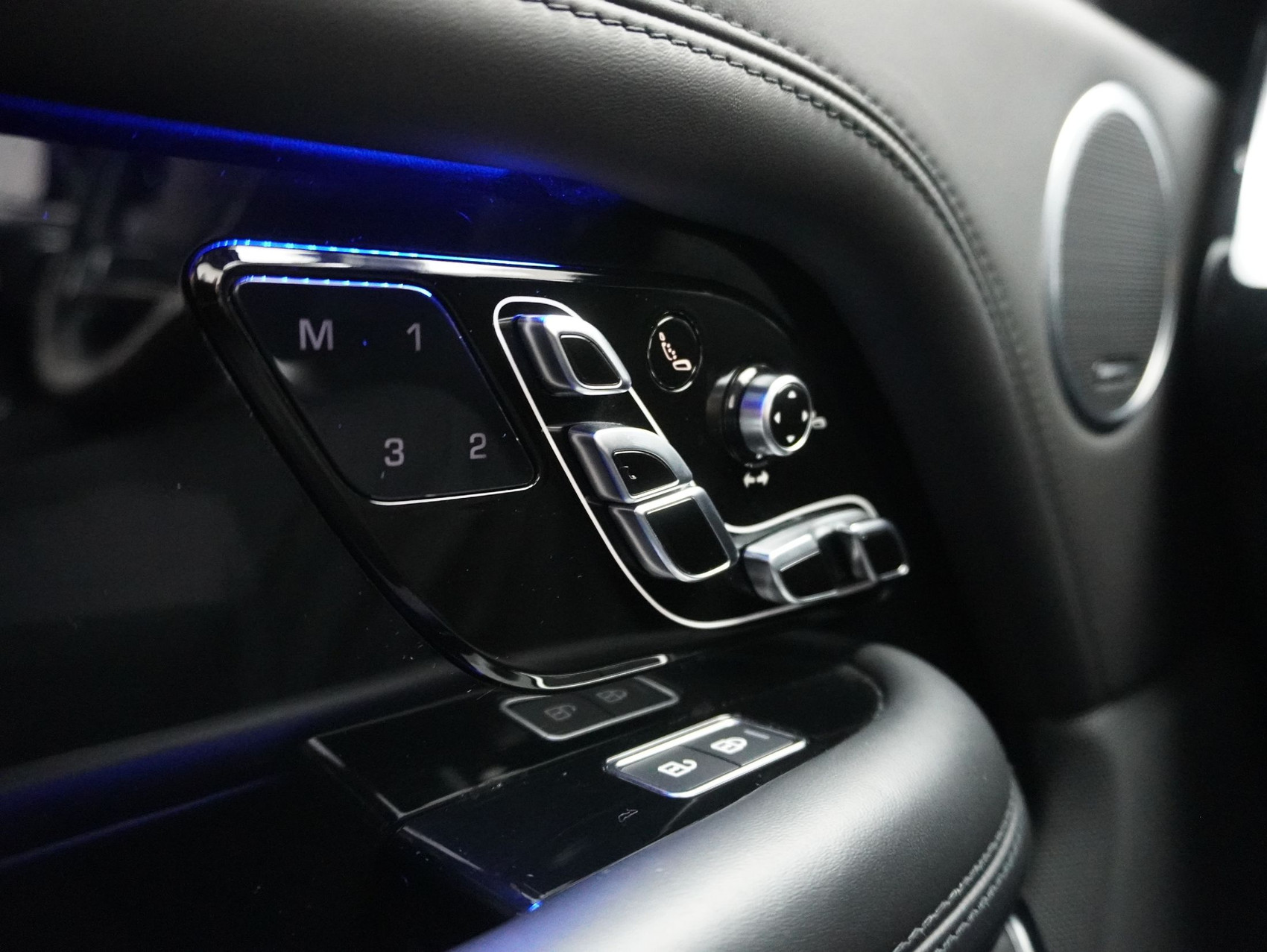 LAND ROVER Range Rover 3.0 I6D Fifty Edition **Fifty Edition 1/1970**