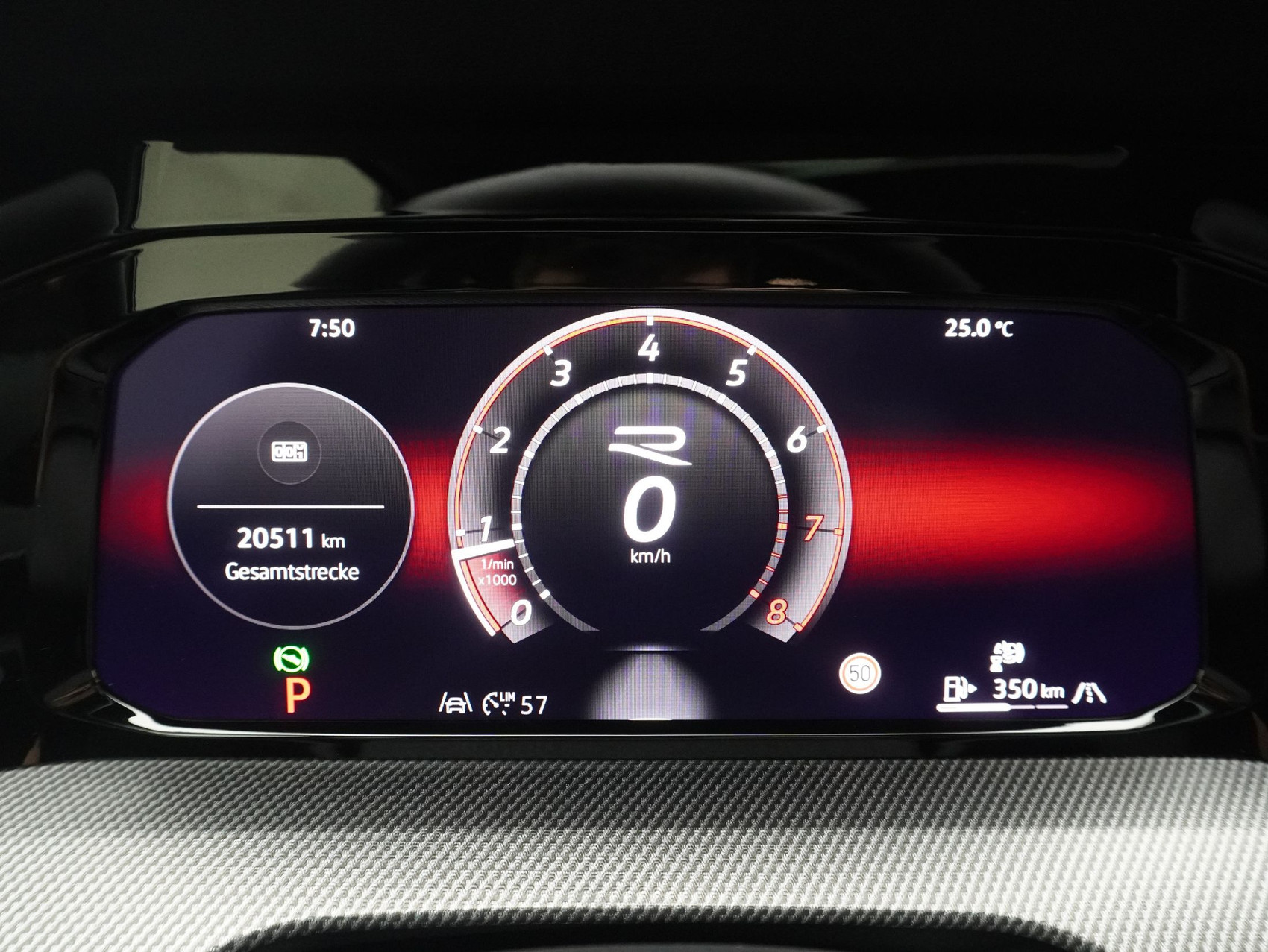 VW Golf 8.5 2.0 TSI DSG R Black Edition 4Motion (2025)