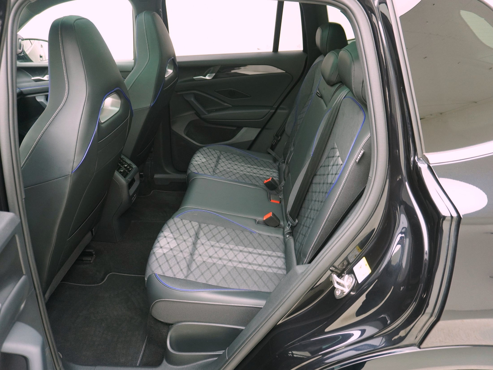 VW Tiguan 2.0 TSI DSG R-Line 4Motion