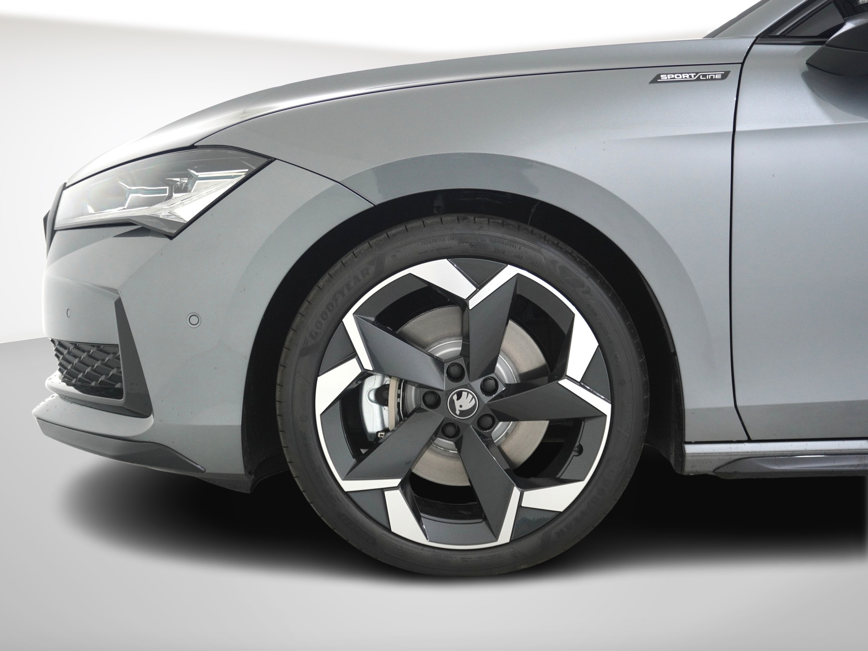 SKODA Superb 2.0 TDI Sportline 4×4 DSG