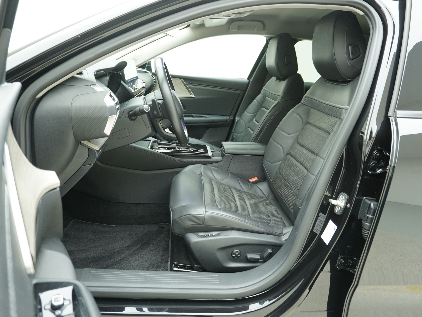 CITROËN C5 X 1.6 PureTech Shine