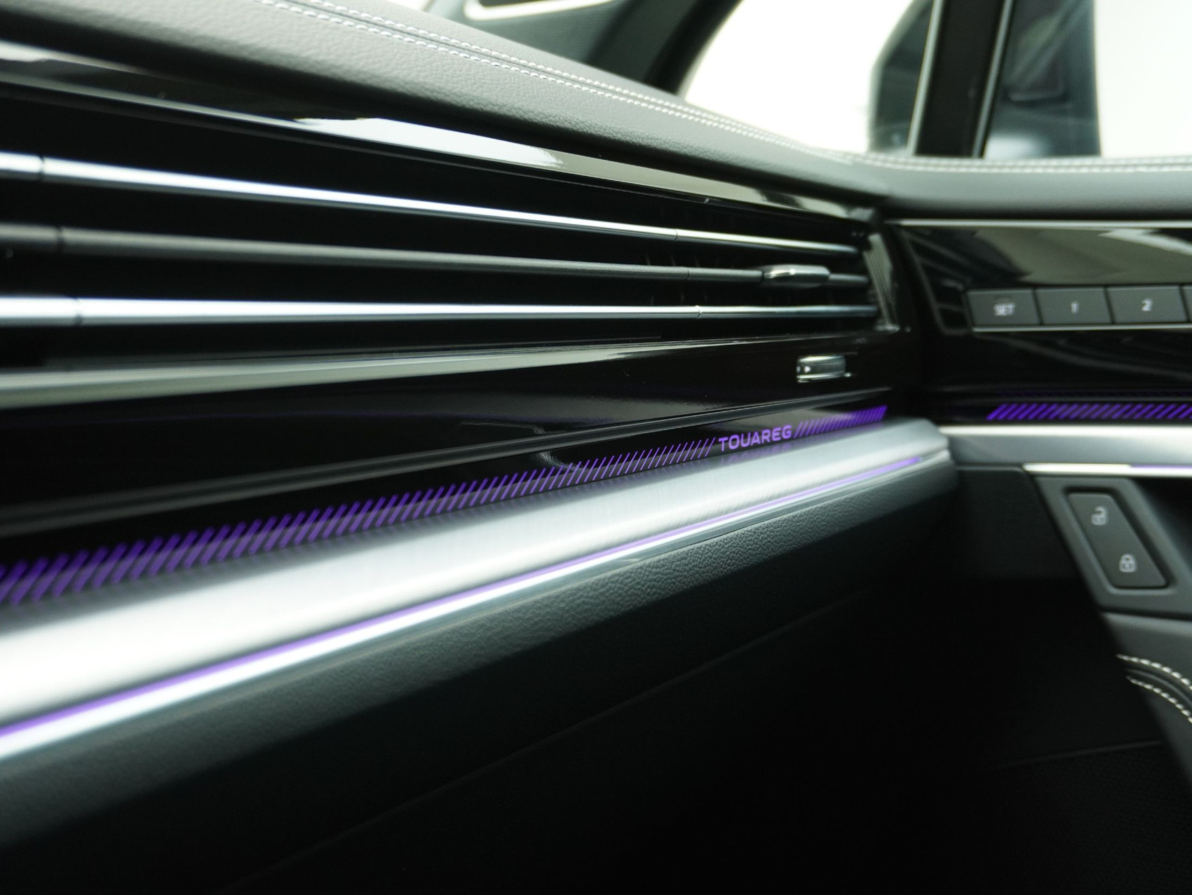 VW Touareg 3.0 V6 TSI R-Line Black Style 4Motion