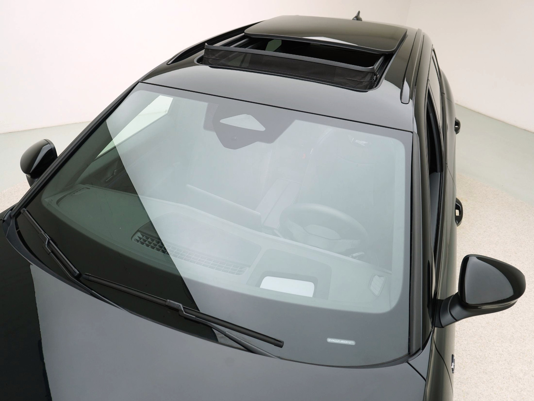 VW Passat Variant 2.0 TSI DSG R-Line 4Motion **R-Line Signature**