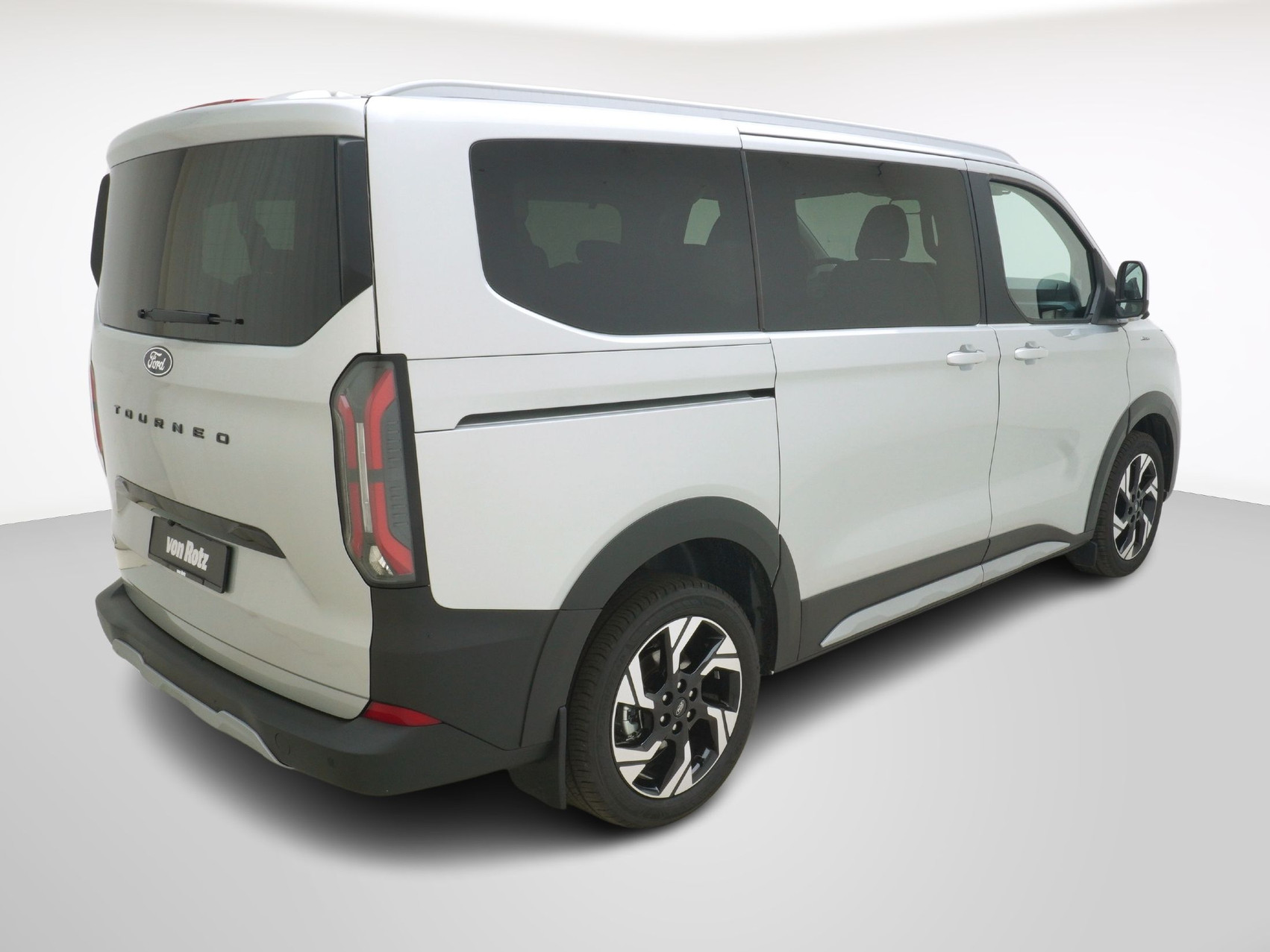 FORD Tourneo Custom L1 2.5 Plug-in-Hybrid Active