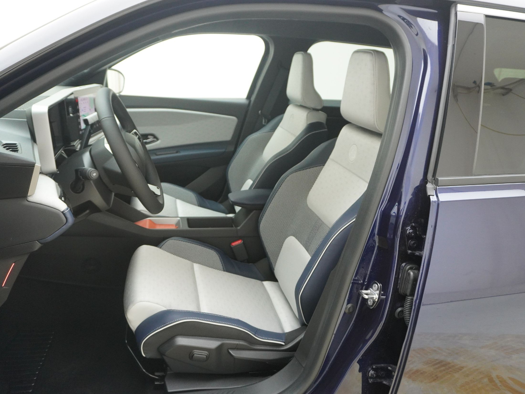 RENAULT R5 E-Tech Comfort Range Roland Garros