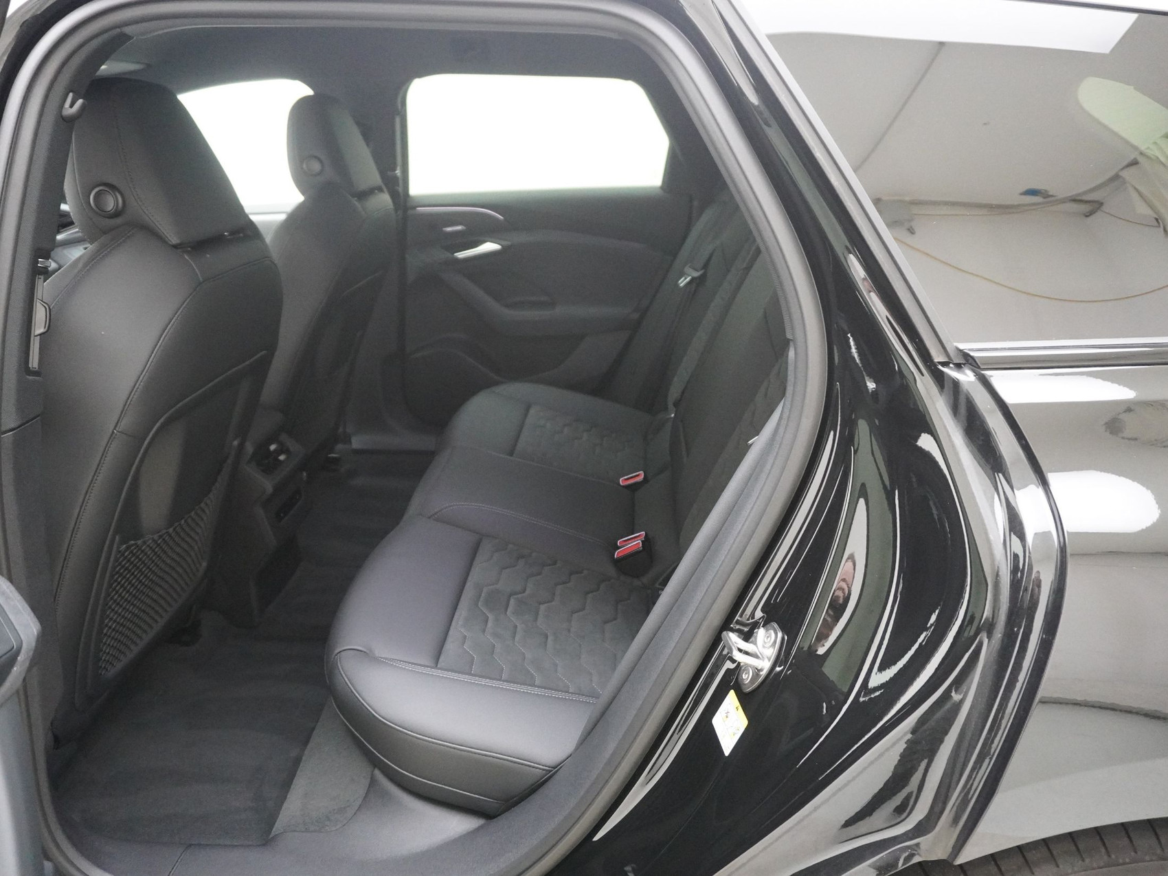 AUDI A6 e-tron Avant quattro S line